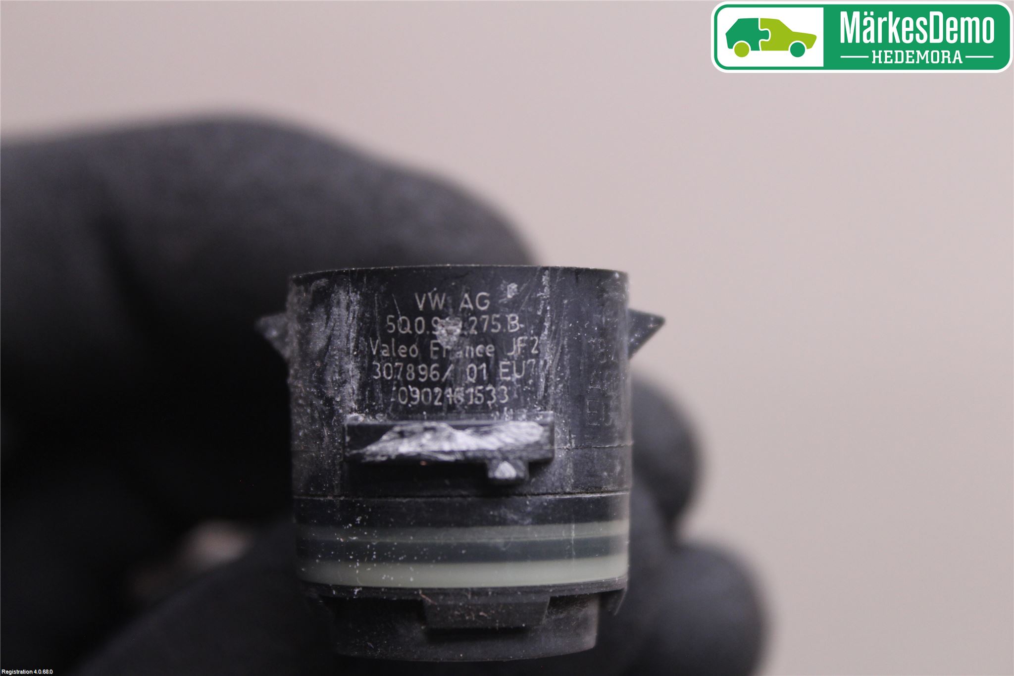 Audi A4/S4 B9 16-19 Parkeringshjälp Frontsensor