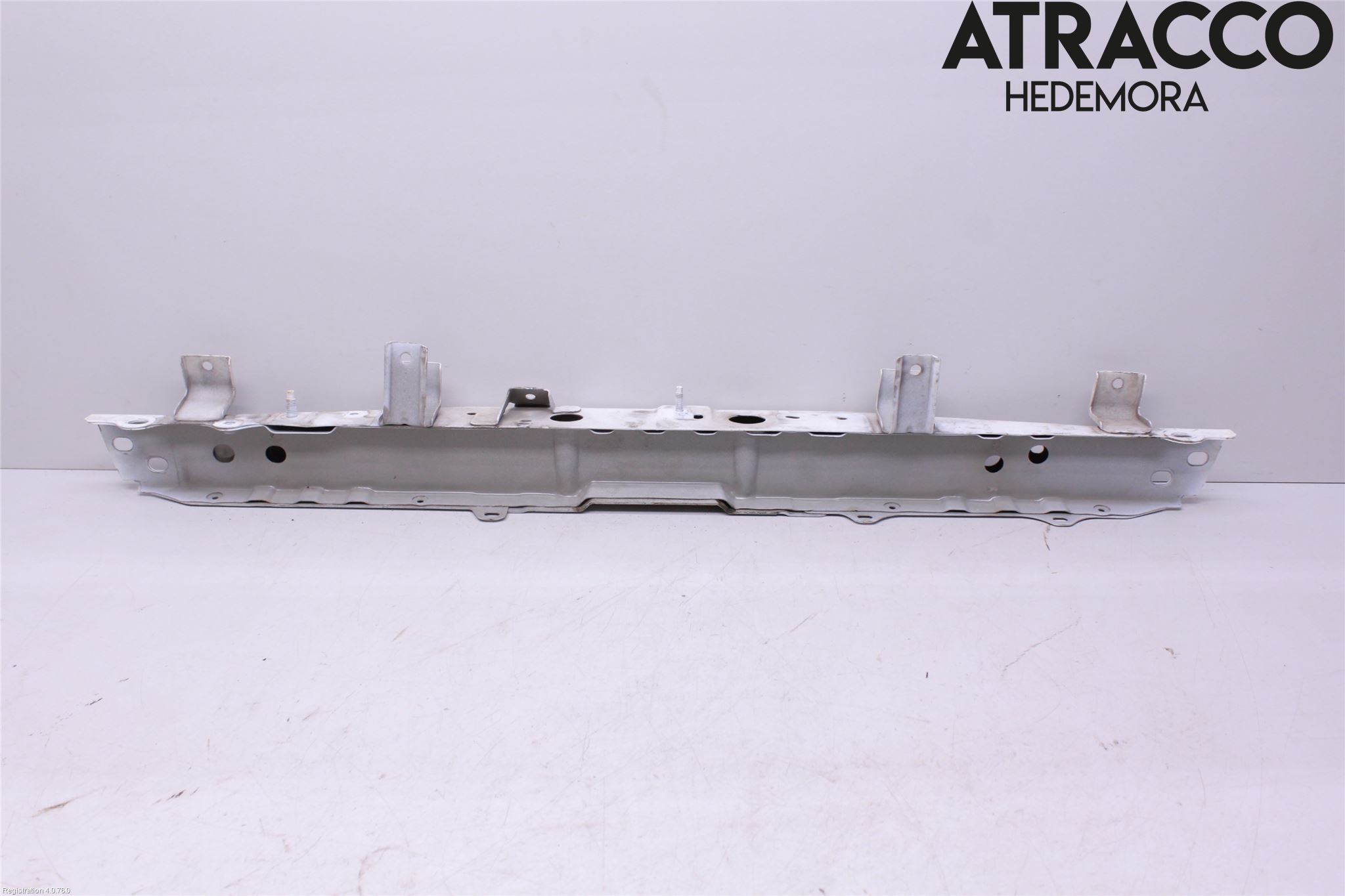 Nissan QASHQAI 14-17 Front Huvlåsplåt-Balk