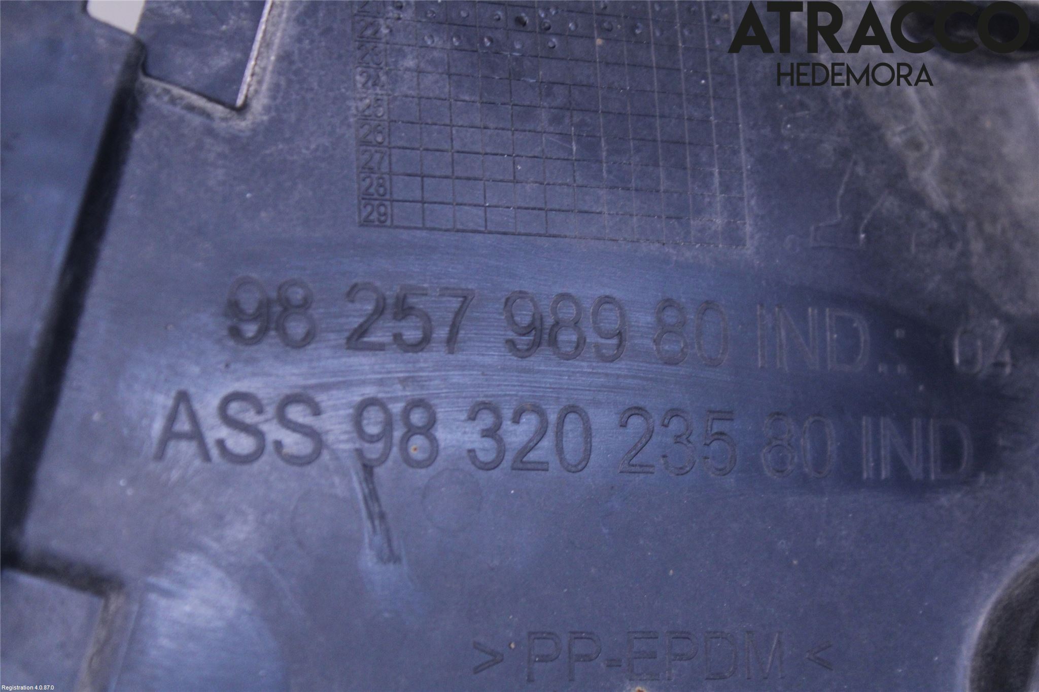 Peugeot 2008/E-2008 20- Skärm Inner