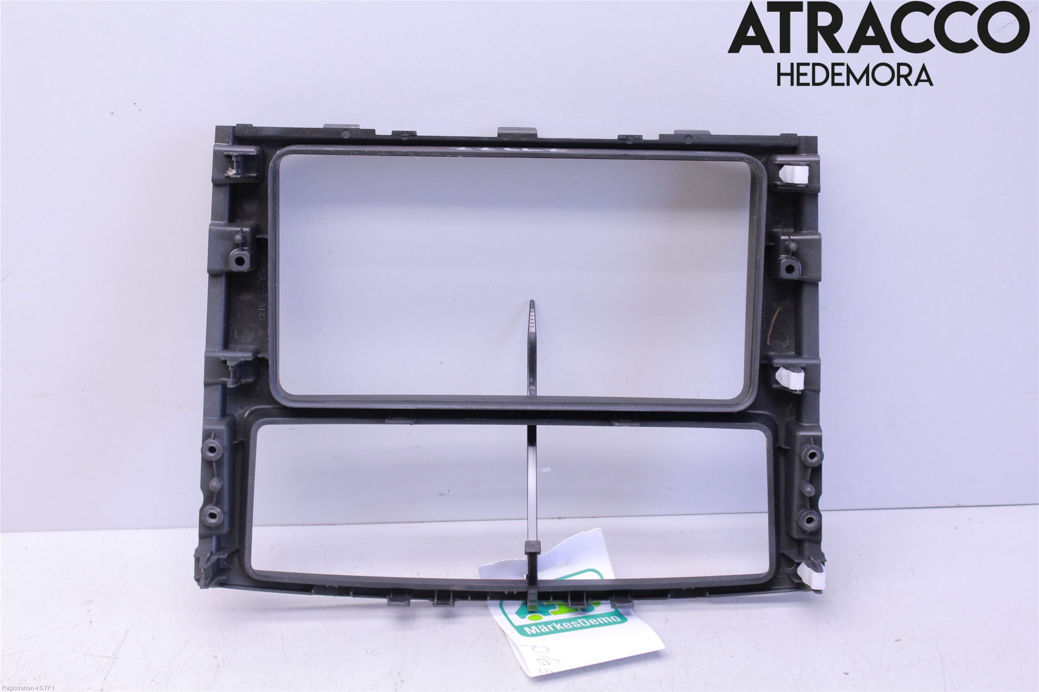 Mitsubishi PAJERO 06-15 Instrument-Radio Sarg