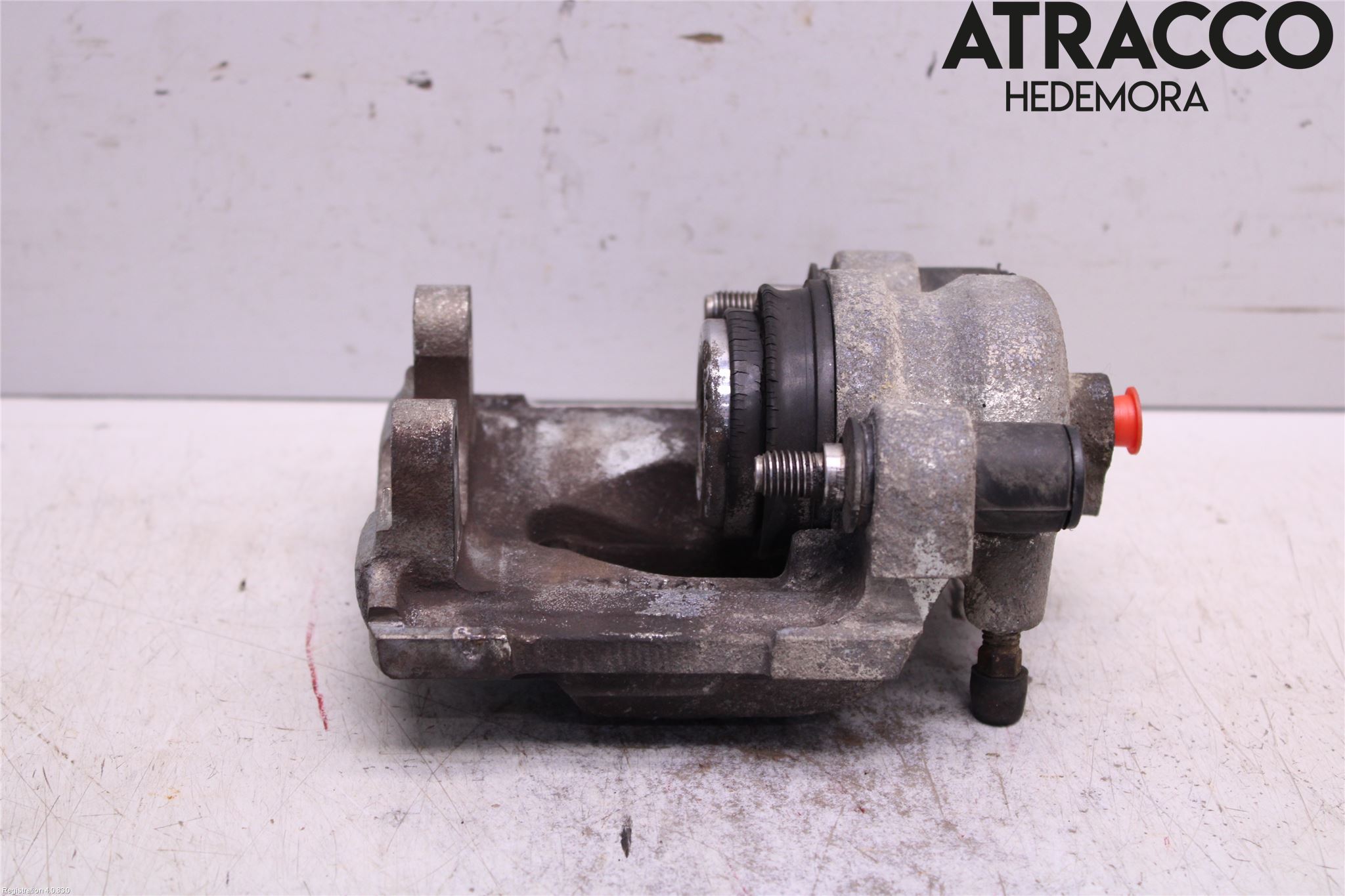 BMW 1 E87/81 5D/3D 03-11 Bromsok Bak Höger