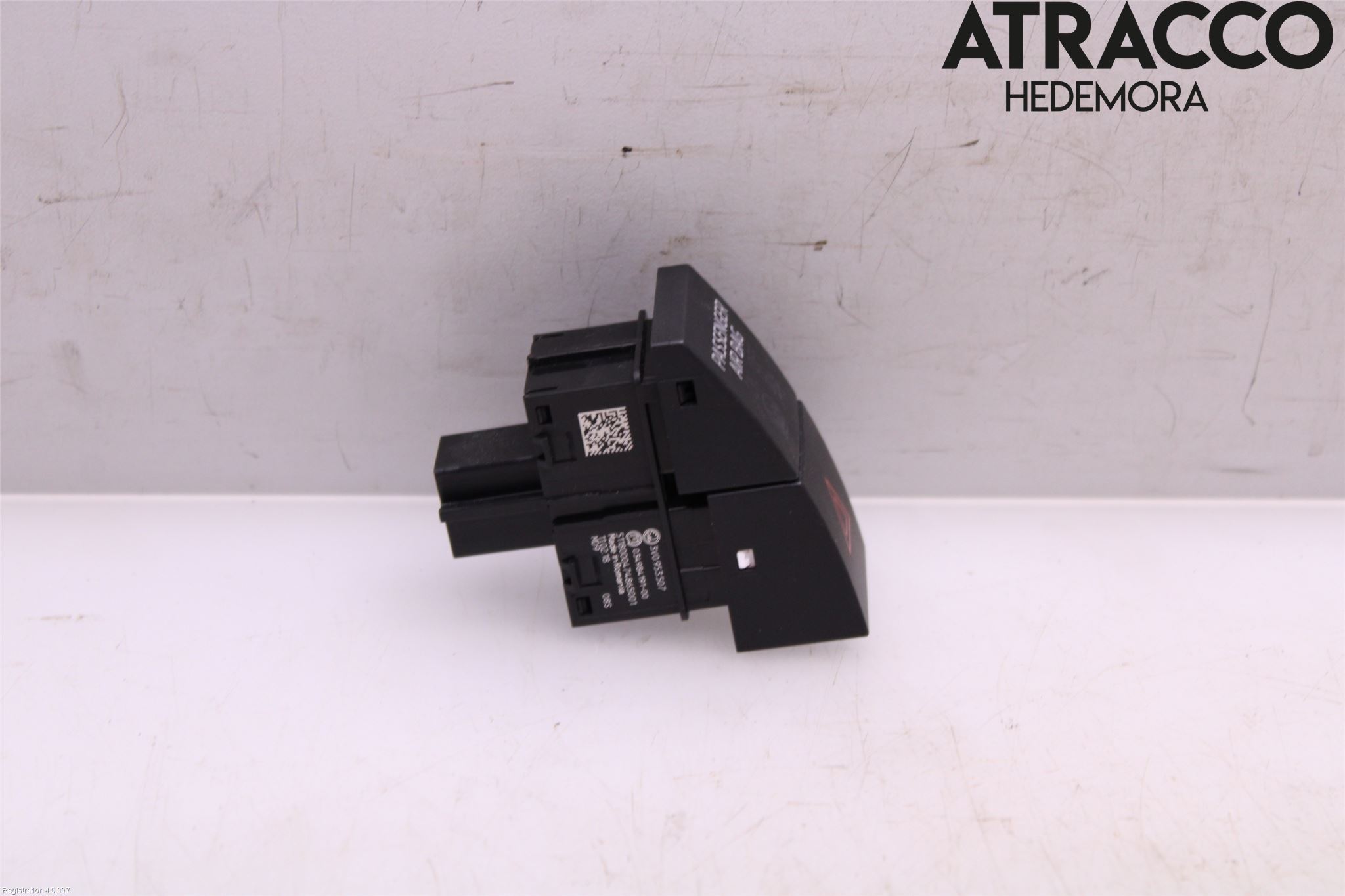 Skoda SUPERB 16-24 Strömställare Varnings