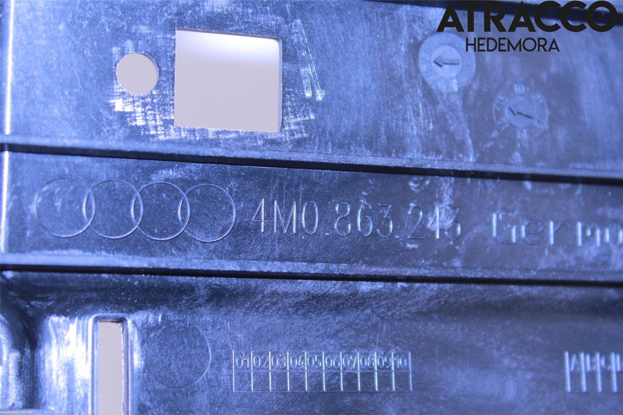 Audi Q7/SQ7 Inr Tunnelfack