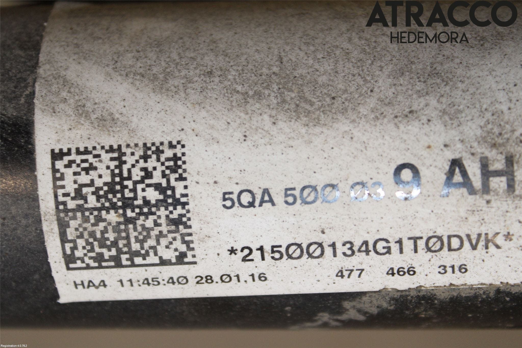 Volkswagen VW TOURAN 16- Bakaxelbalk