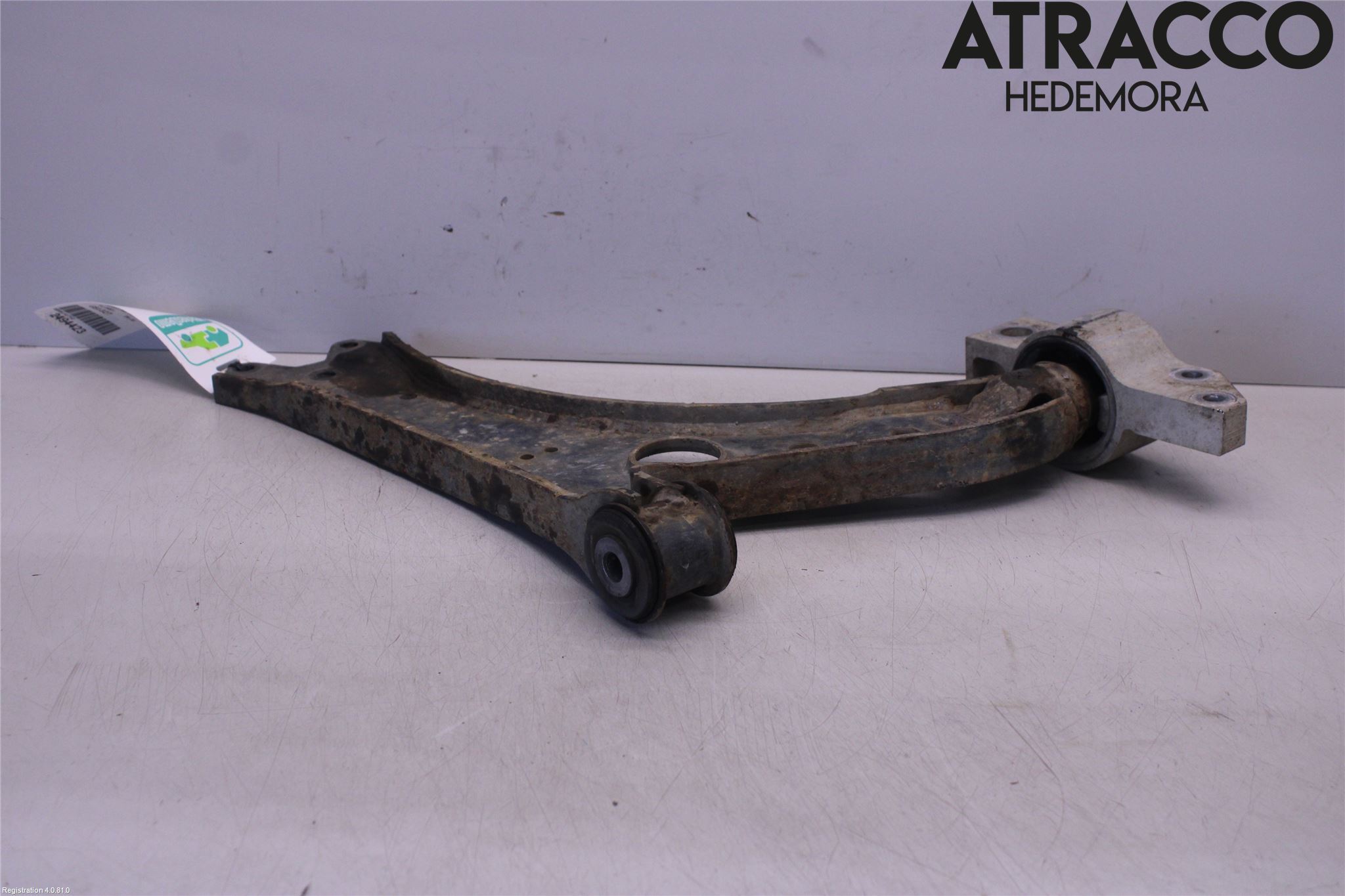 Volkswagen VW CADDY      04-10 Bärarm Fram Undre Vä