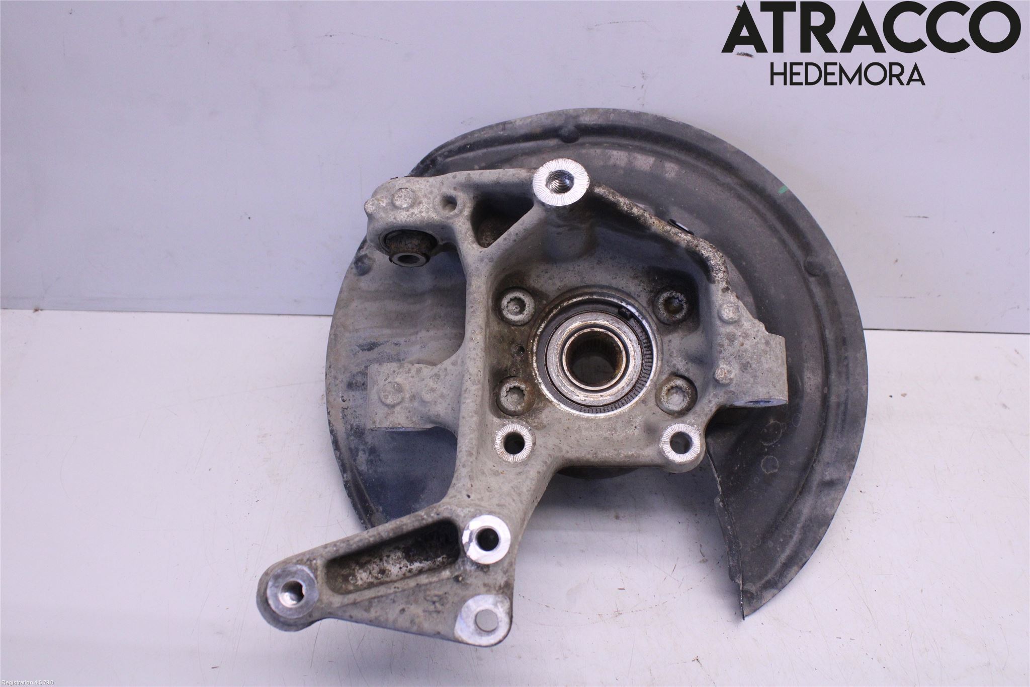 Audi Q3 8U 12-18 Hjullagerhus-Spindel Vä B