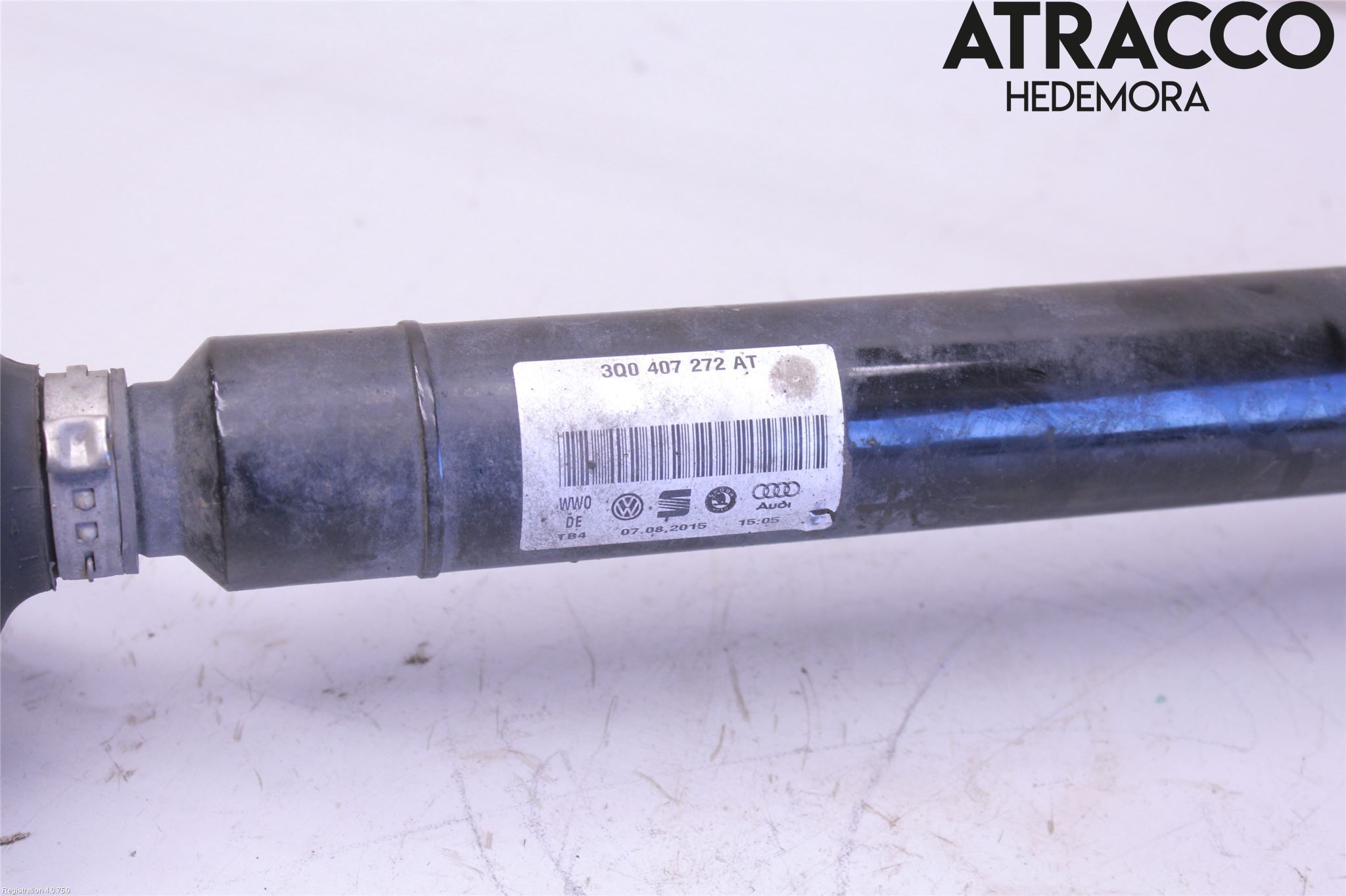 Volkswagen VW PASSAT 15-19 Drivaxel Fram Höger