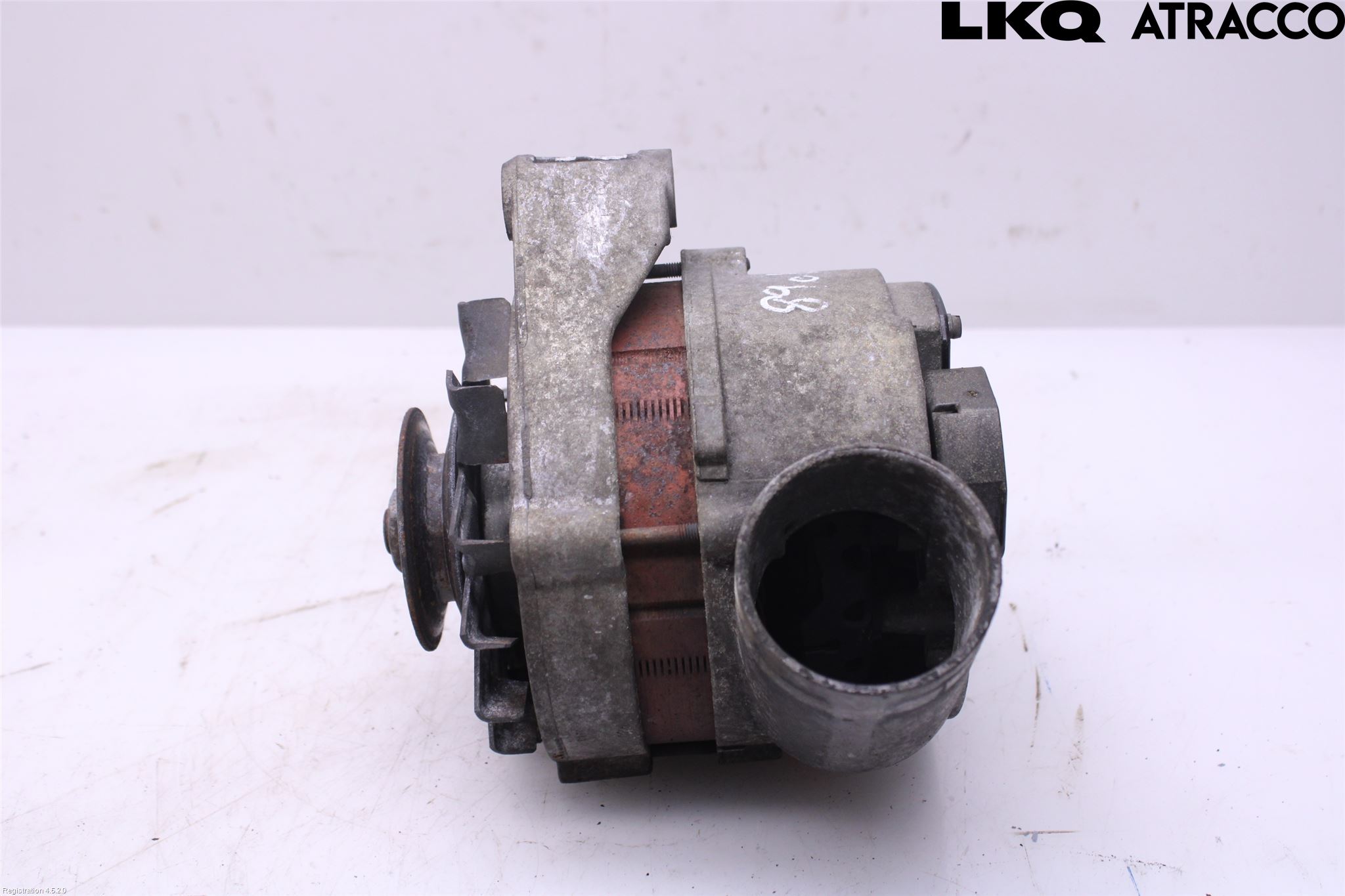 BMW 7 E32      86-94 Generator