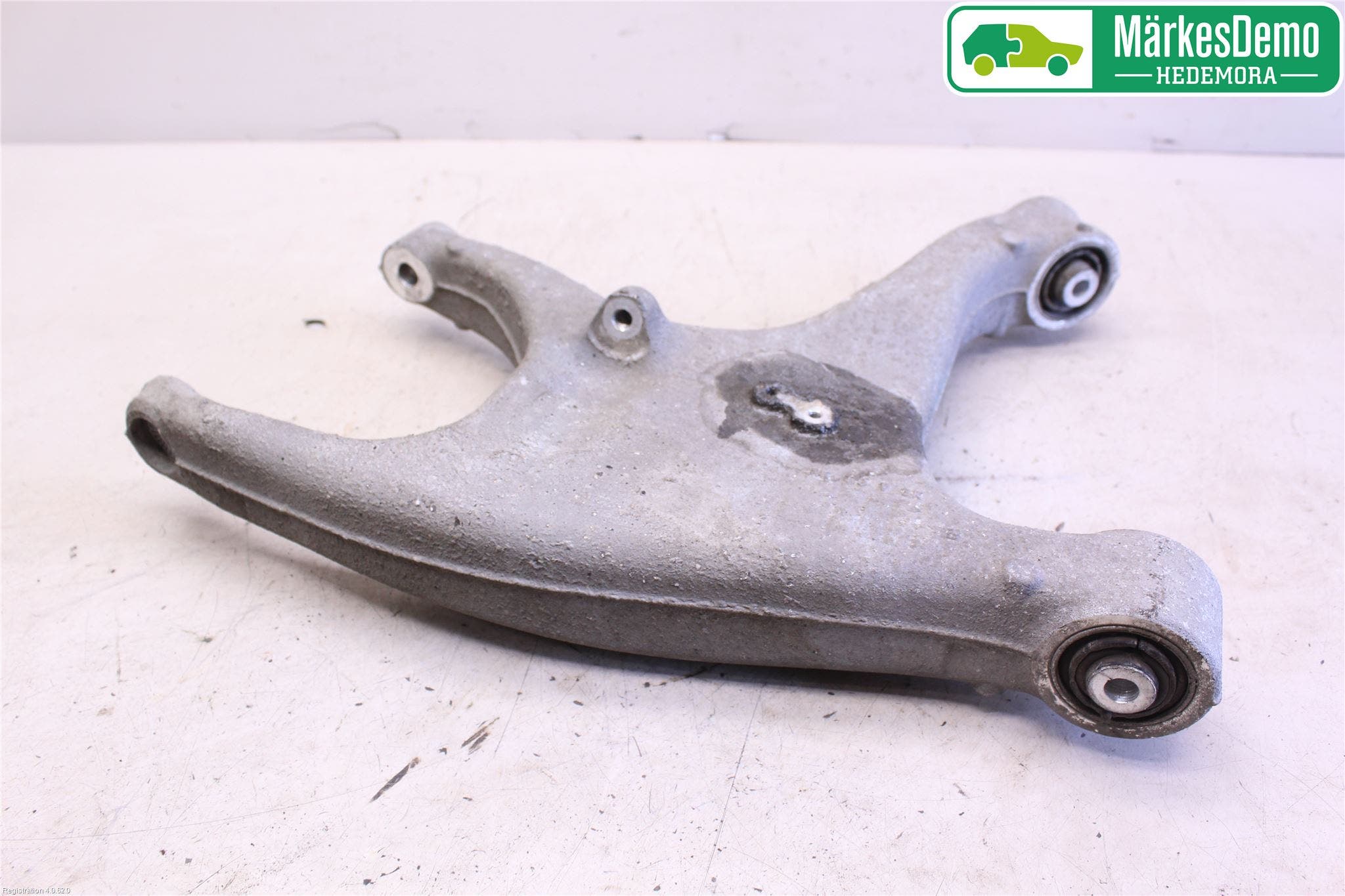 Audi Q5 09-16 Bärarm Bak Vänster