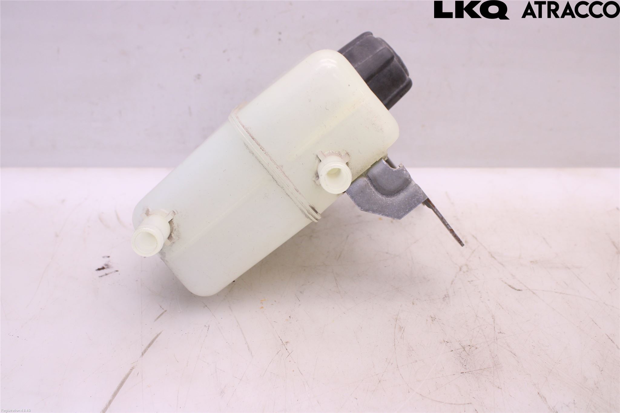 Mitsubishi OUTLANDER 13-21 Expansionstank