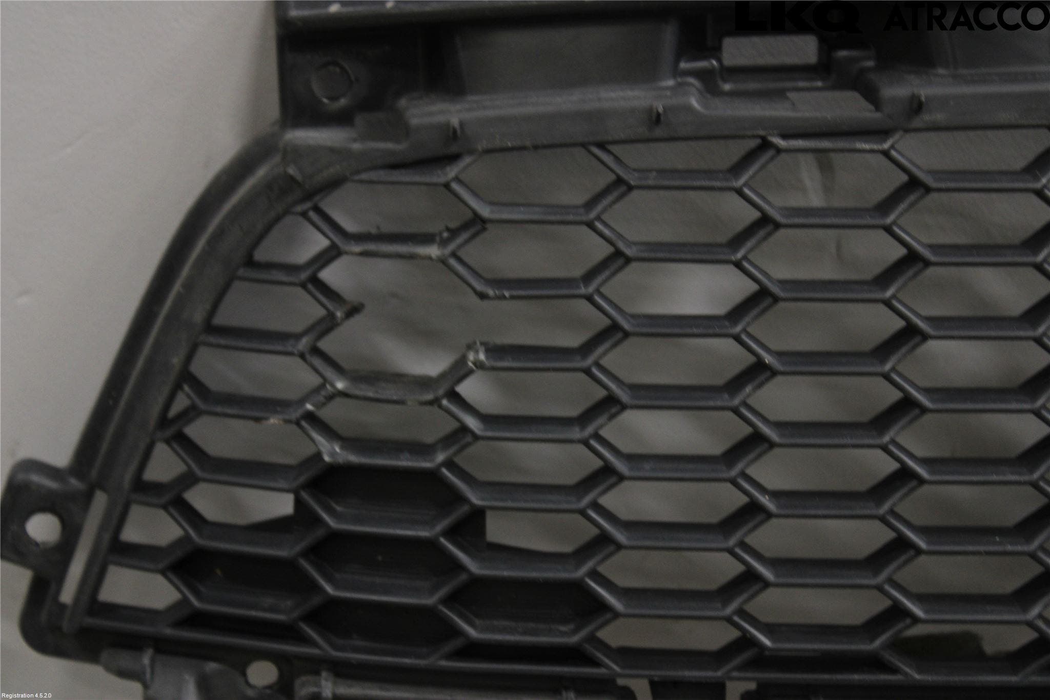 Mitsubishi OUTLANDER 07-12 Grill Komp