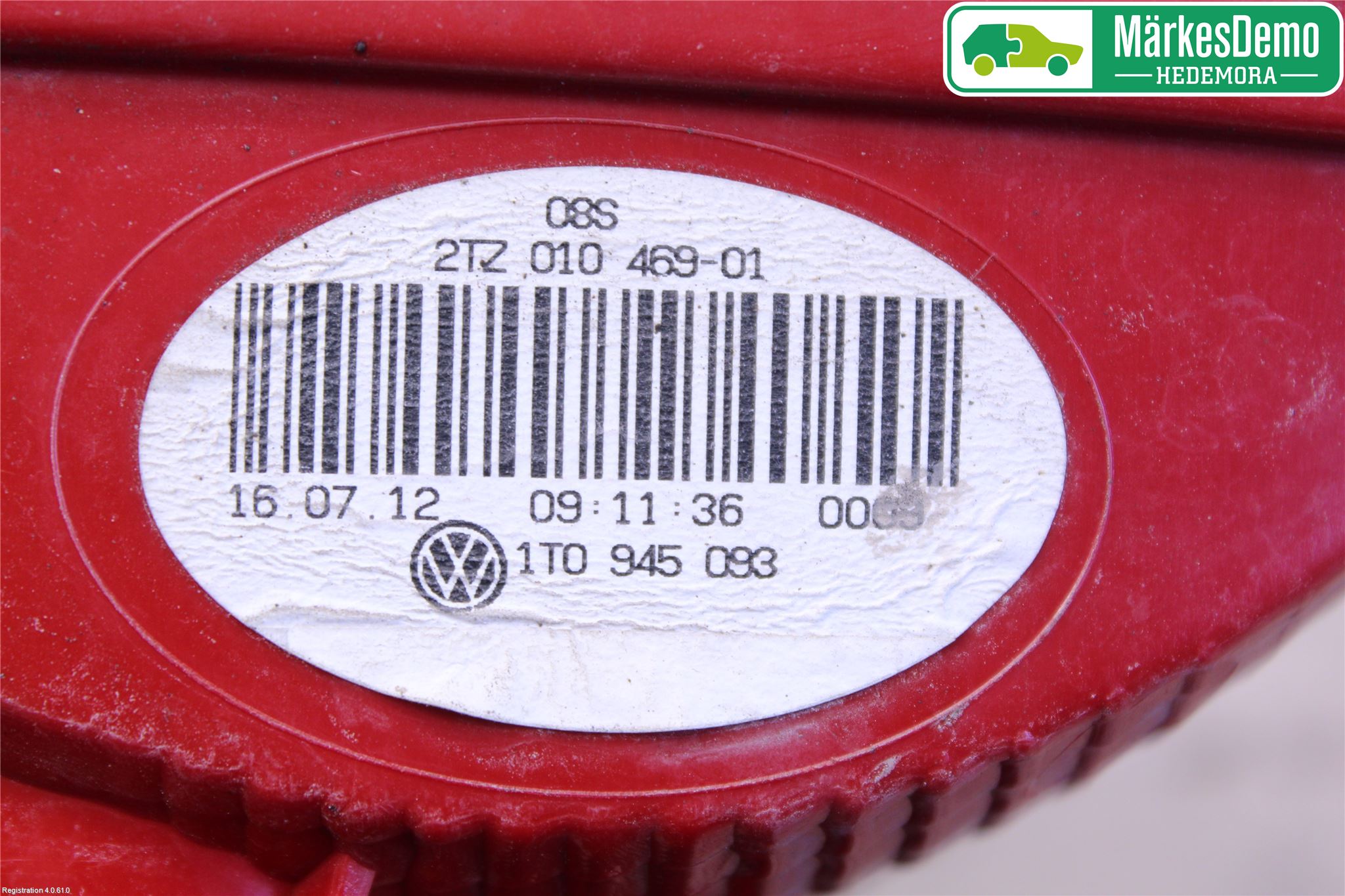 Volkswagen VW TOURAN 10-15 Bakljus Lucka Vä