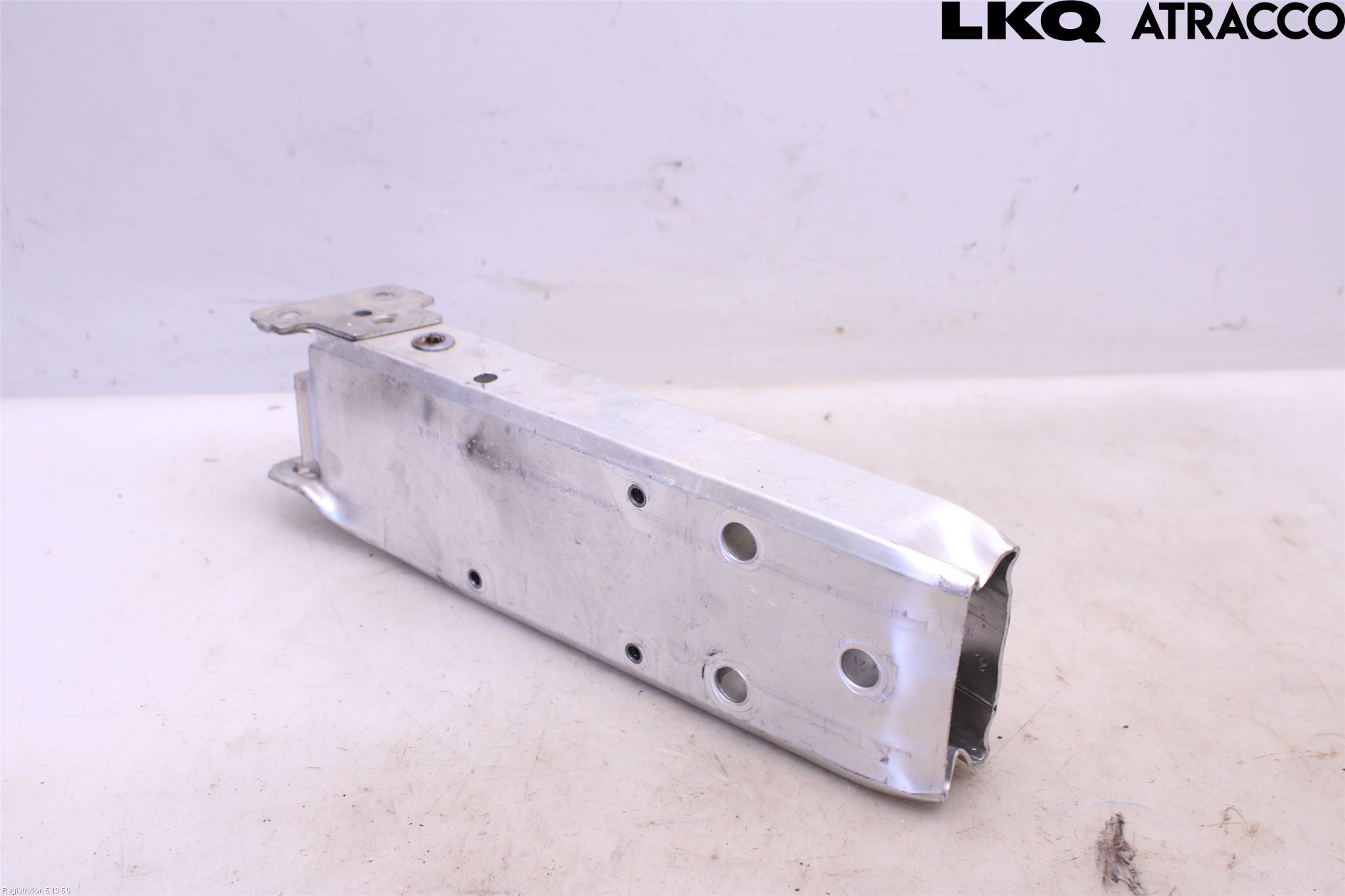 BMW 4 F32/F33/F82/F83 13-20 Stötfångarbärjärn Fram