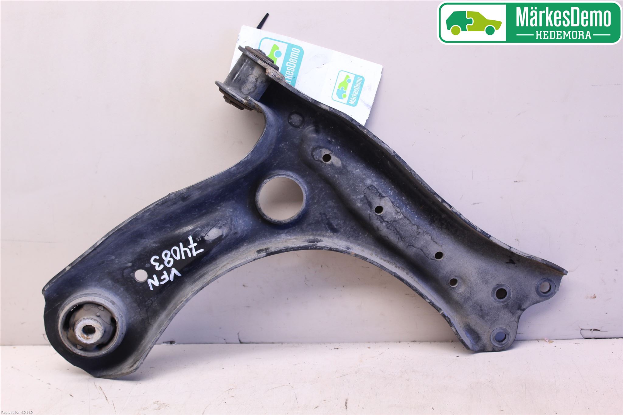 Audi A1/S1 11-18 Bärarm Fram Undre Vä