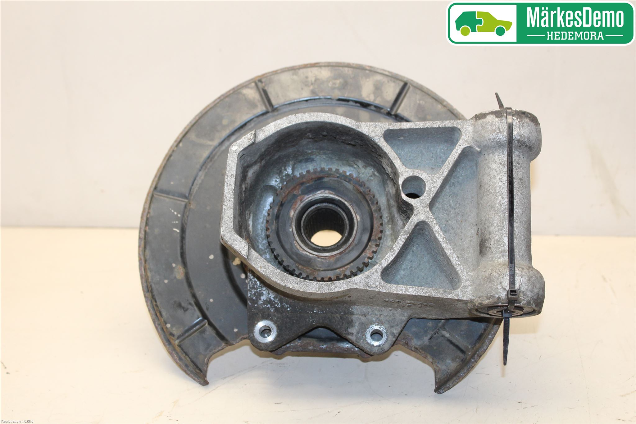 BMW 5 F10/F11/F18 09-17 Hjullagerhus-Spindel Hö B