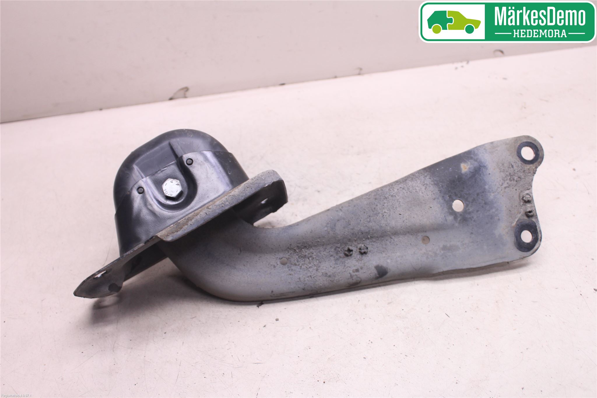 Volkswagen VW GOLF / E-GOLF VII 13-20 Bärarm Bak Vänster