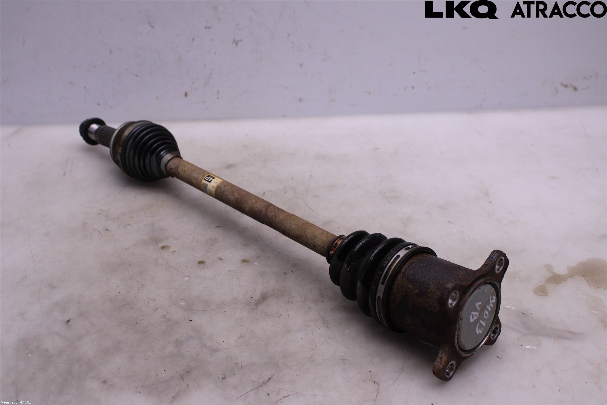 Toyota YARIS CROSS XP21 21- Drivaxel Bak Vänster