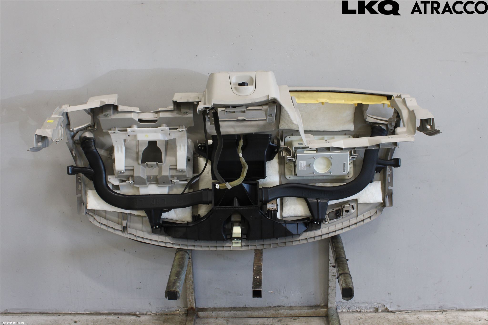 Nissan LEAF 11-17 Instrumentbräda