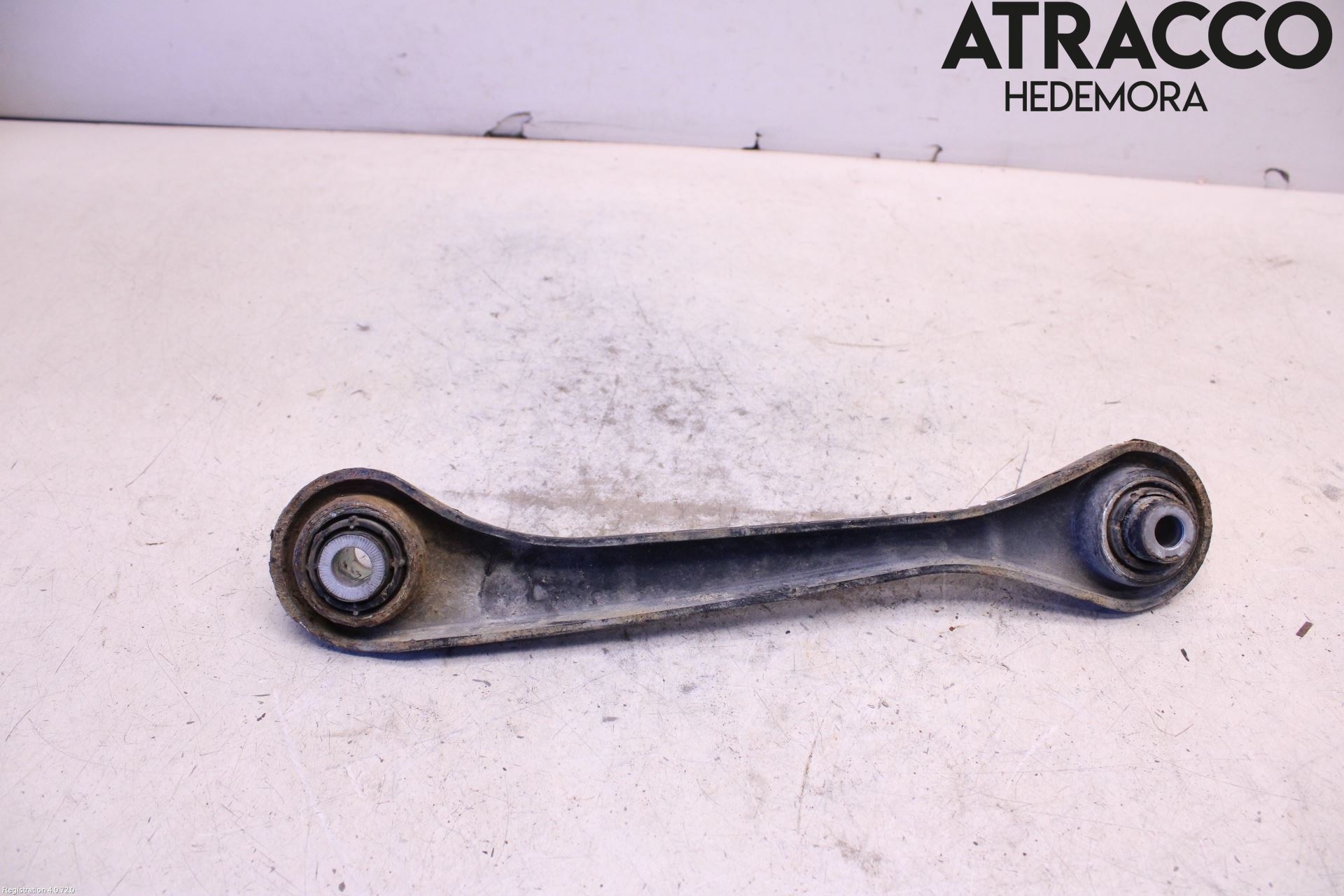 Volkswagen VW TIGUAN 07-16 Bärarm Bak Vänster