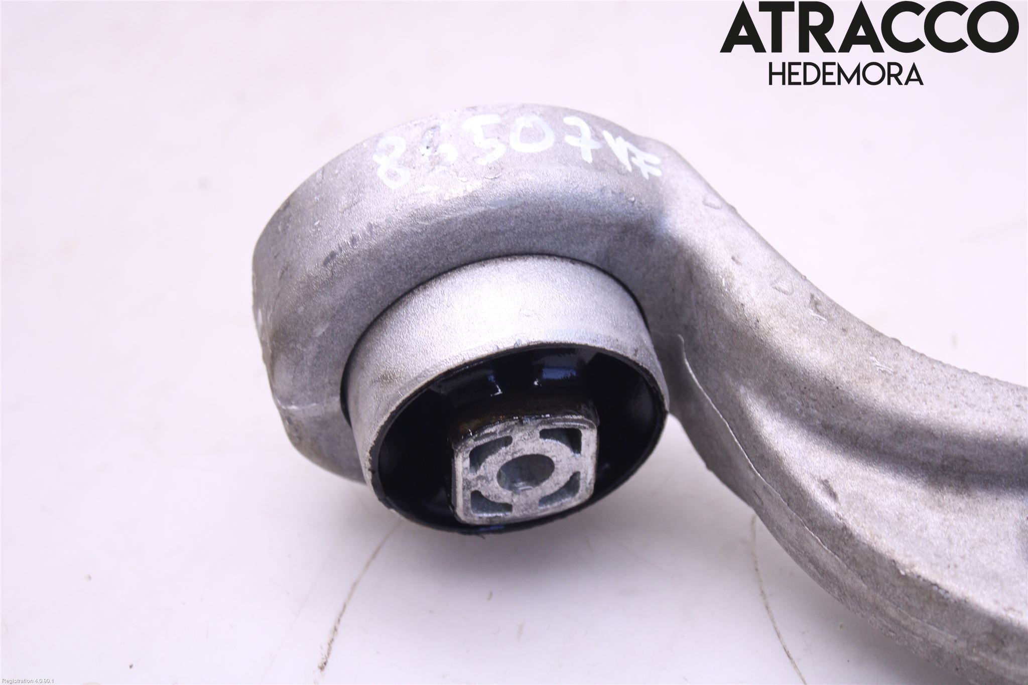 Audi A4 12-15 Bärarm Fram Undre Vä