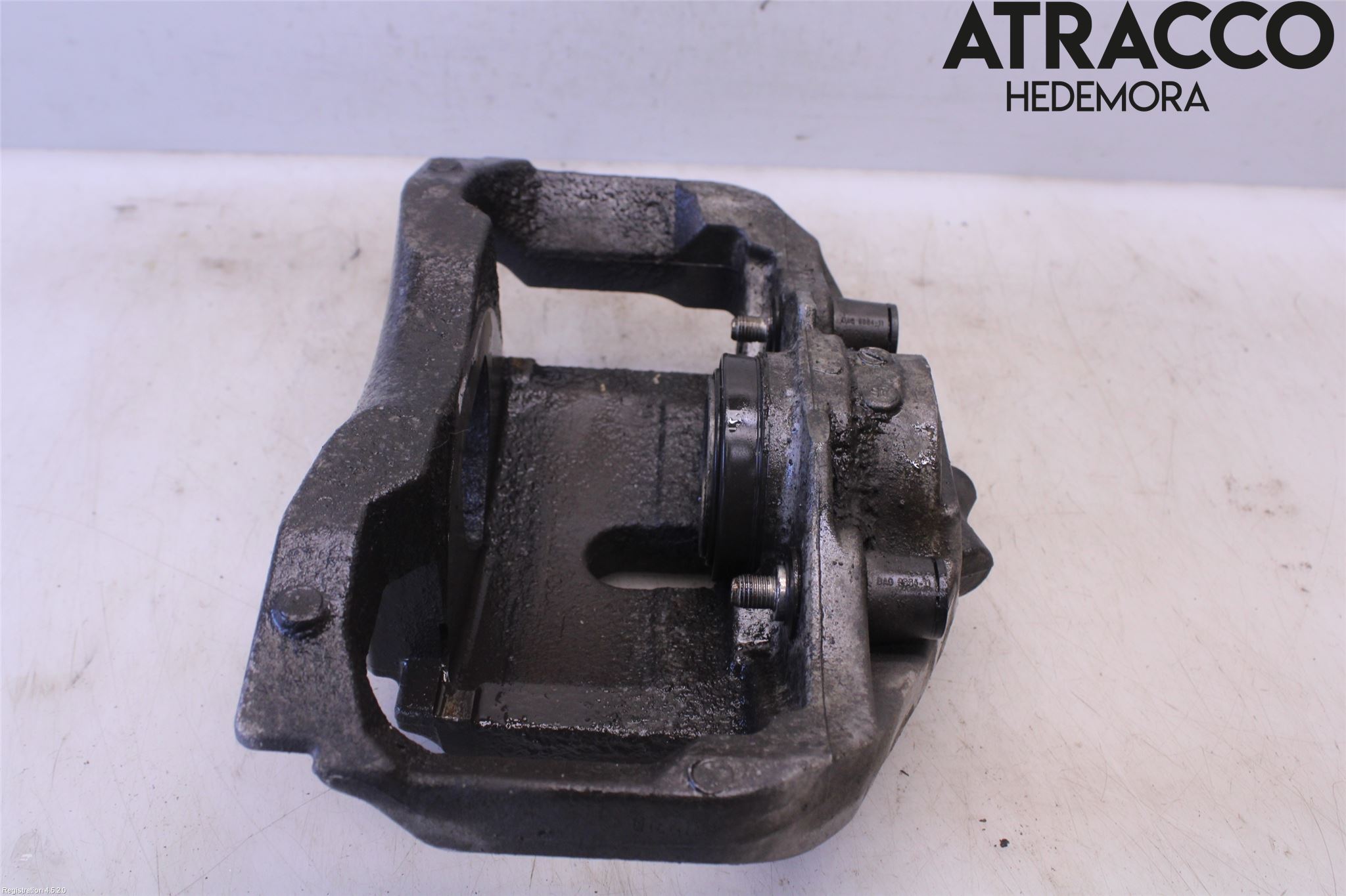 BMW 5 F10/F11/F18 09-17 Bromsok Fram Höger