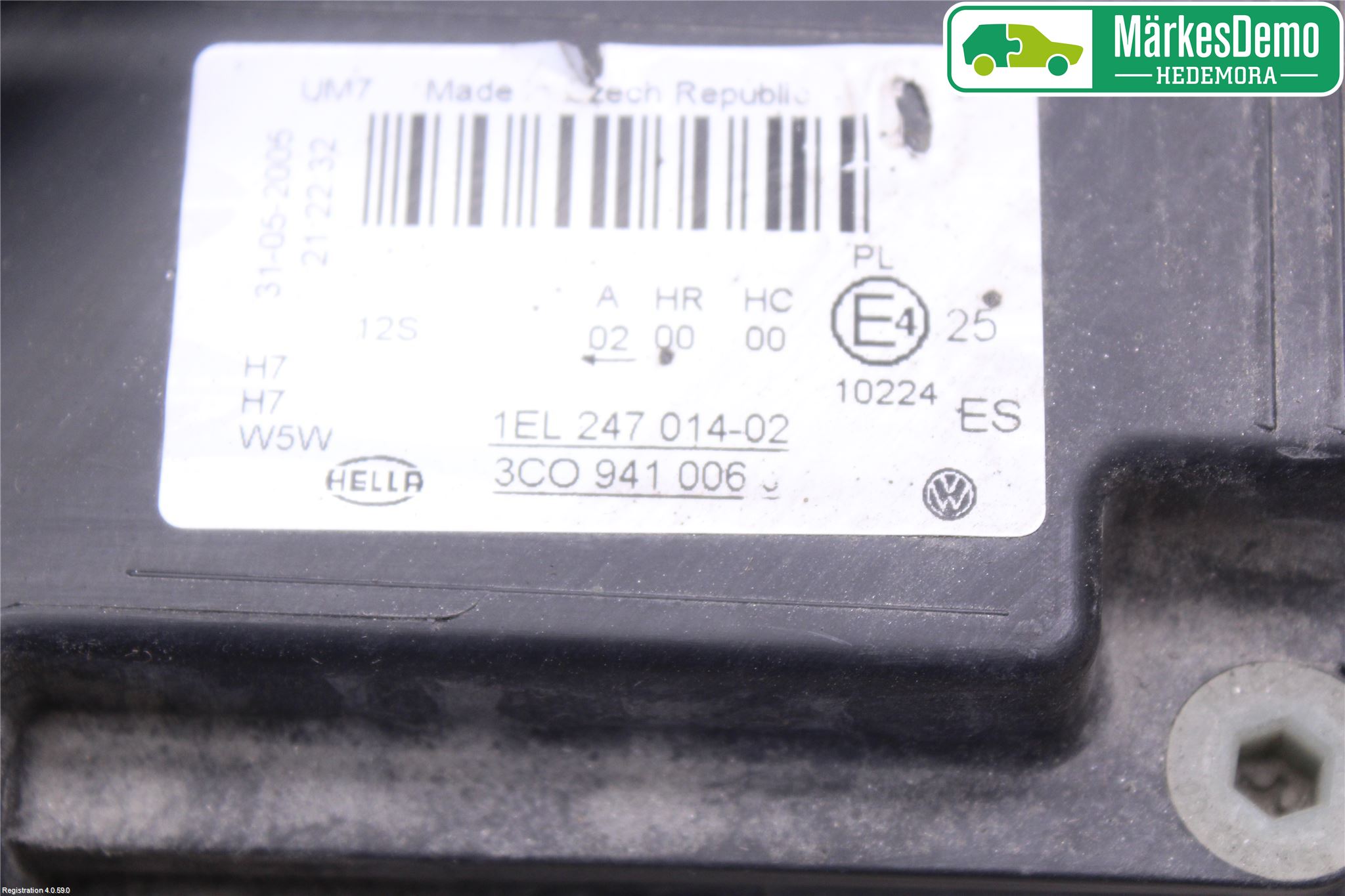 Volkswagen VW PASSAT 05-11 Strålkastare Höger