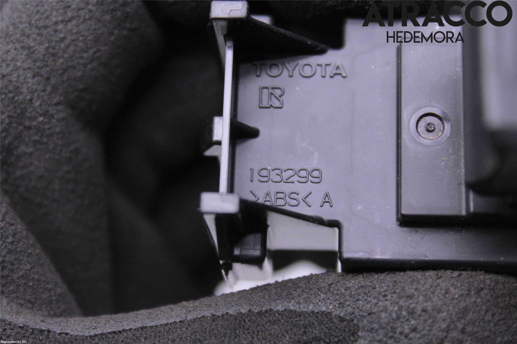 Lexus UX/300e 19- Strömställare Elhiss