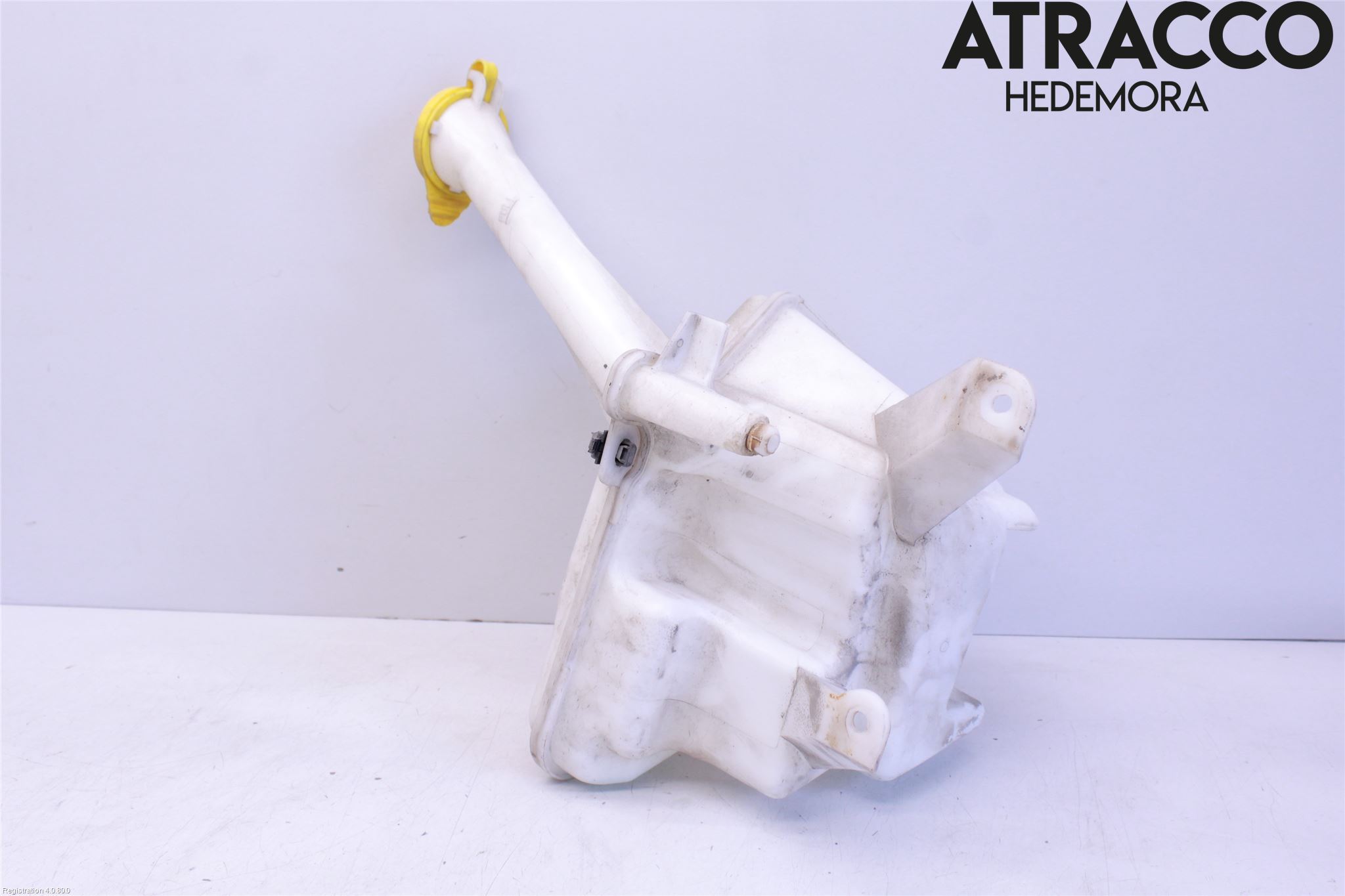 Toyota YARIS XP130 12-14 Spolartank Vindruta