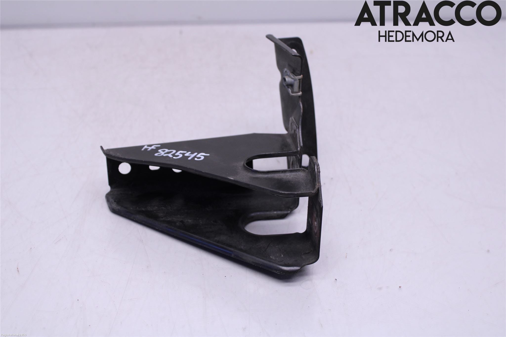 BMW 3 E90/91 SED/TOU 05-12 Front Huvlåsplåt-Balk