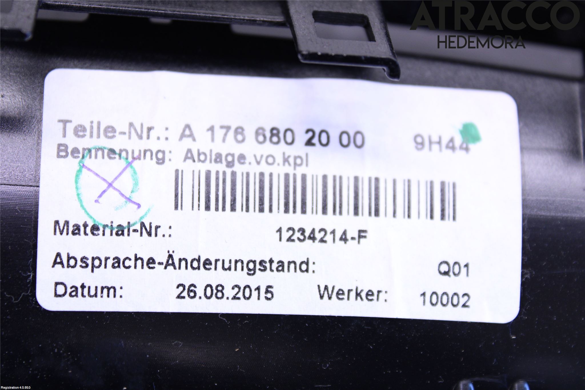 Mercedes-Benz MB CLA-KLASS (C117/X117) 13-19 Instrumentkonsoll Mitt