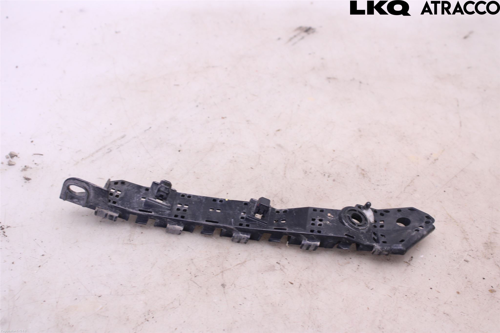 Subaru OUTBACK 15-20 Stötfångarfäste Fram Hö
