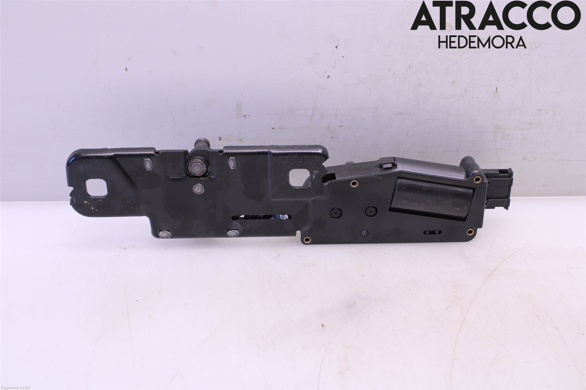 Audi A8/S8 4H 10-17 Låskista Baklucka