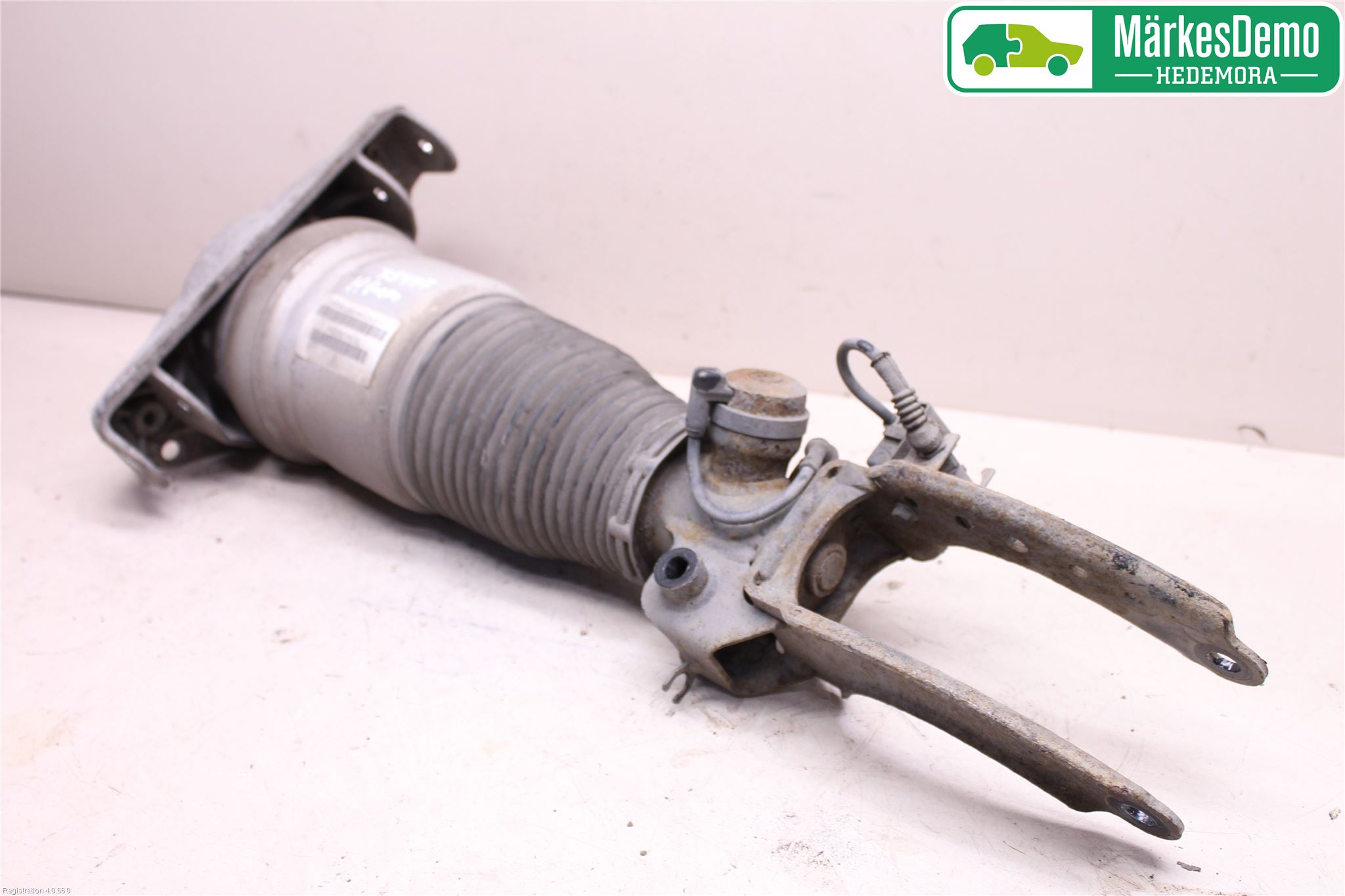 Porsche CAYENNE 03- Fjäderben Fram Höger