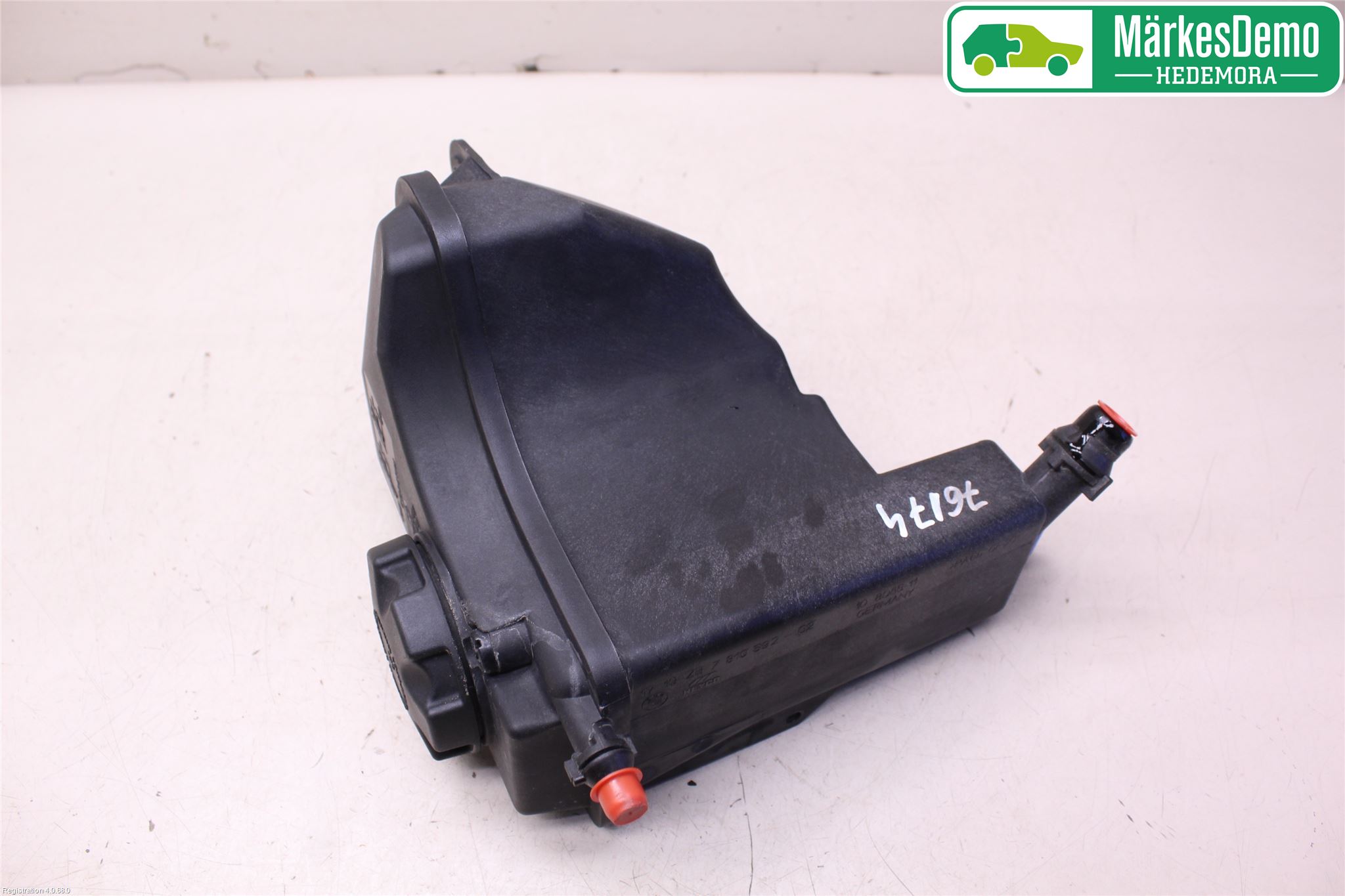 BMW 3 E90/91 SED/TOU 05-12 Expansionstank