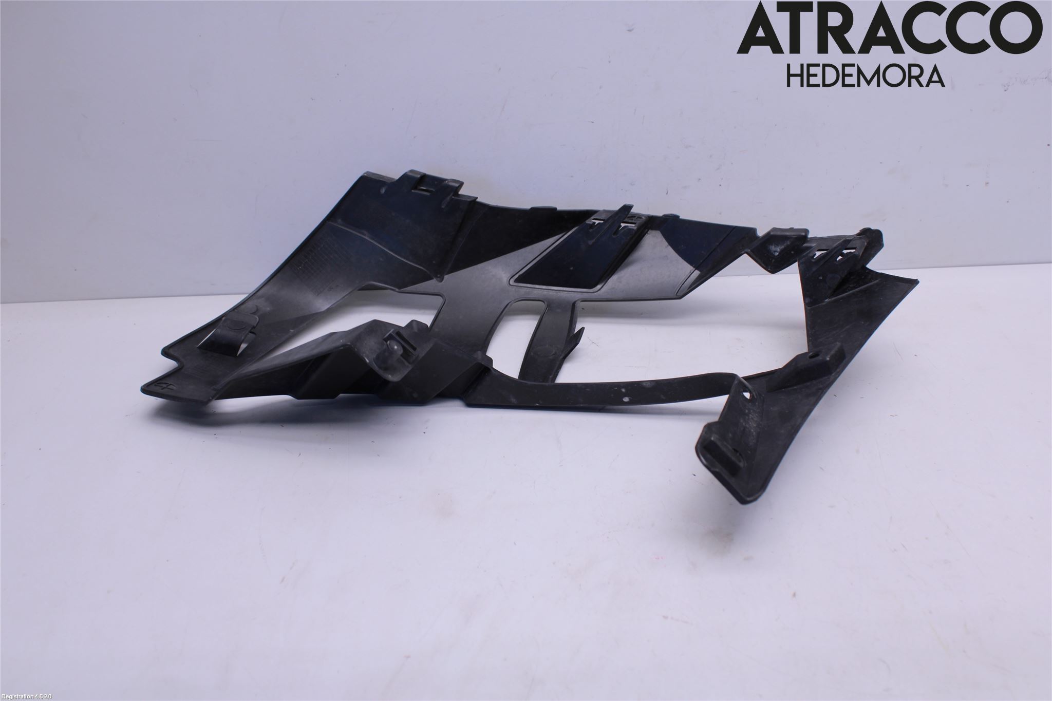 Peugeot 3008 17-24 Stötfångardel Fram Hö