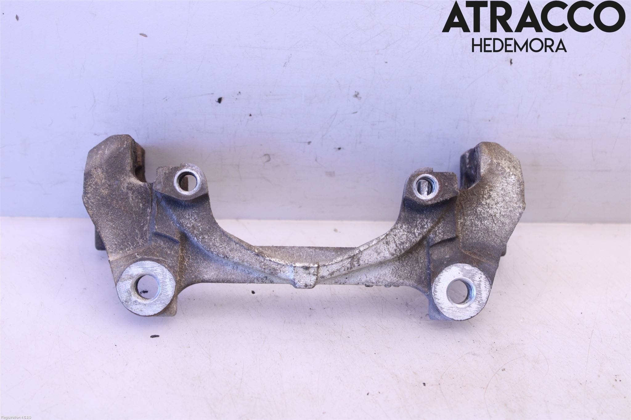 Toyota YARIS XP21 20- Bromsokshållare