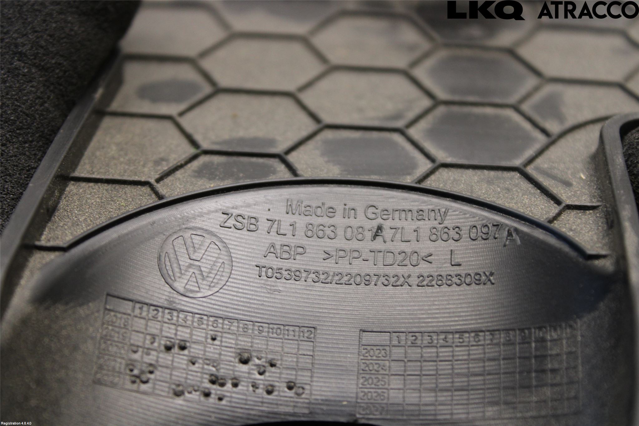 Volkswagen VW TRANSP/CARAVELLE (T7) 22-24 Instrumentbräda Sparkskydd
