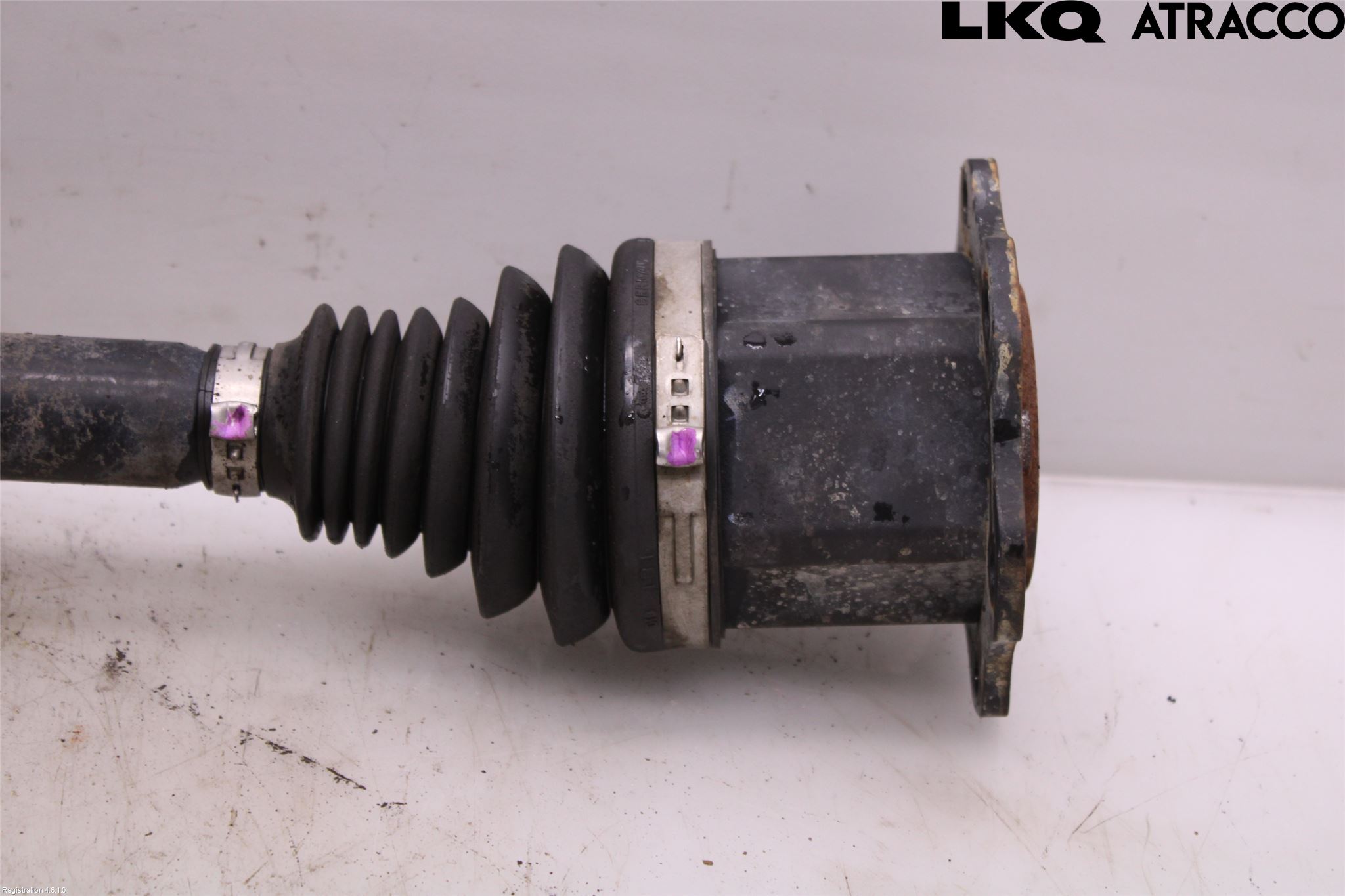 Audi A4/S4 B9 16-19 Drivaxel Fram Vänster
