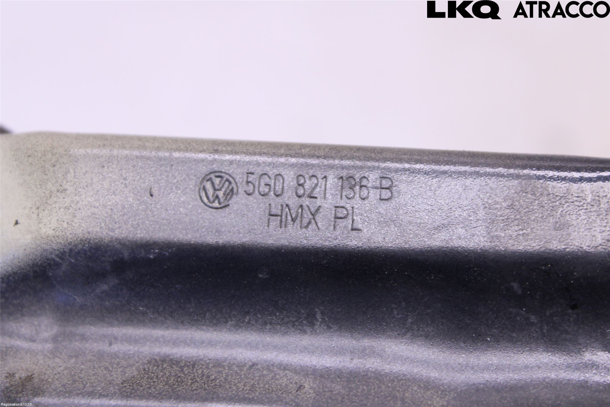 Volkswagen VW GOLF / E-GOLF VII 13-20 Skärmfäste Fram Hö