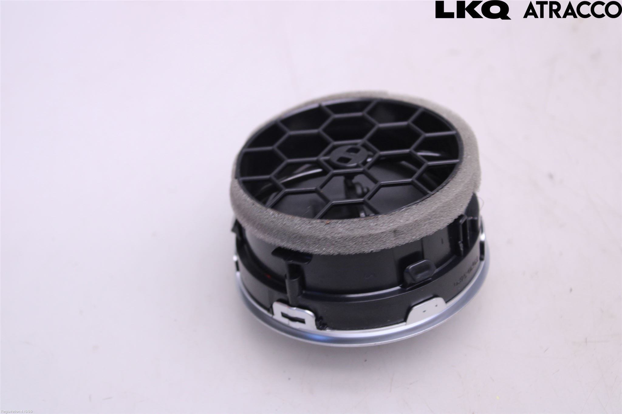 Suzuki VITARA 15- Defrosterkanal-Munstycke