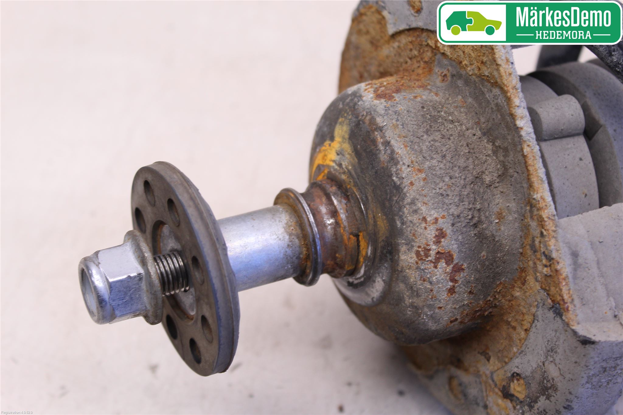 Opel VIVARO 01-14 Fjäderben Fram Vänster