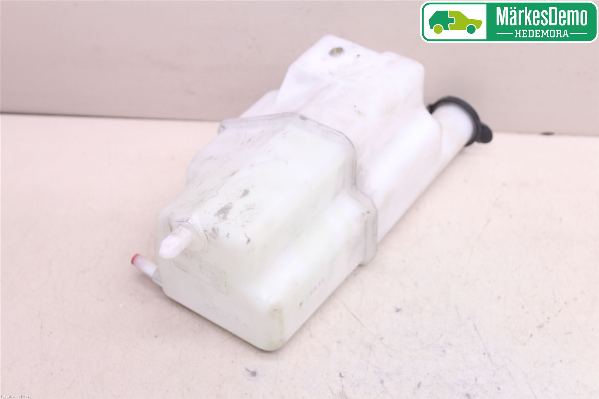 Mazda 2 (DE) 08-15 Expansionstank