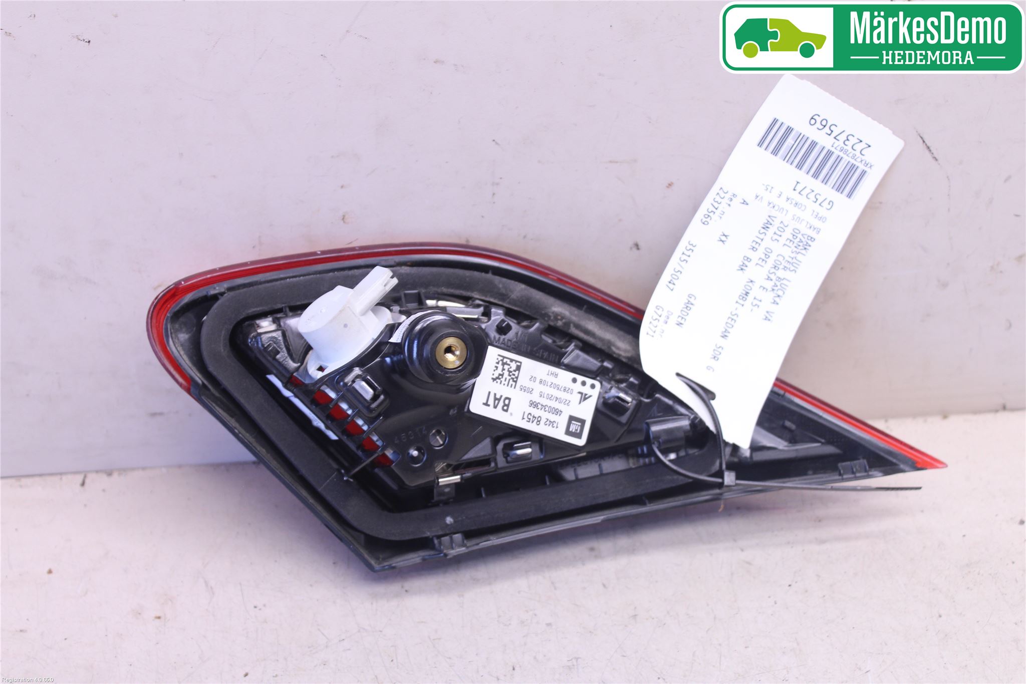 Opel CORSA E 15-19 Bakljus Lucka Vä