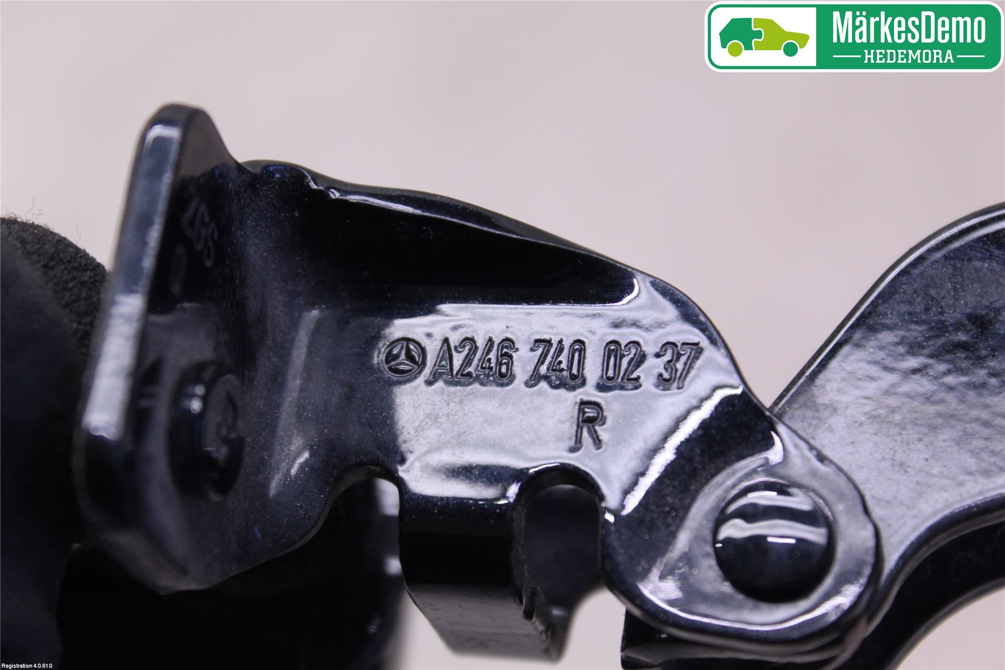 Mercedes-Benz MB A-KLASS (W176) 13-18 Bakluckegångjärn Hö