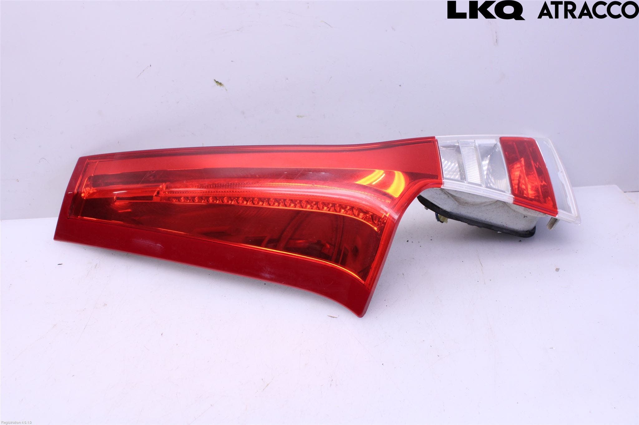 Volvo V70 14-16 Bakljus Lucka Vä