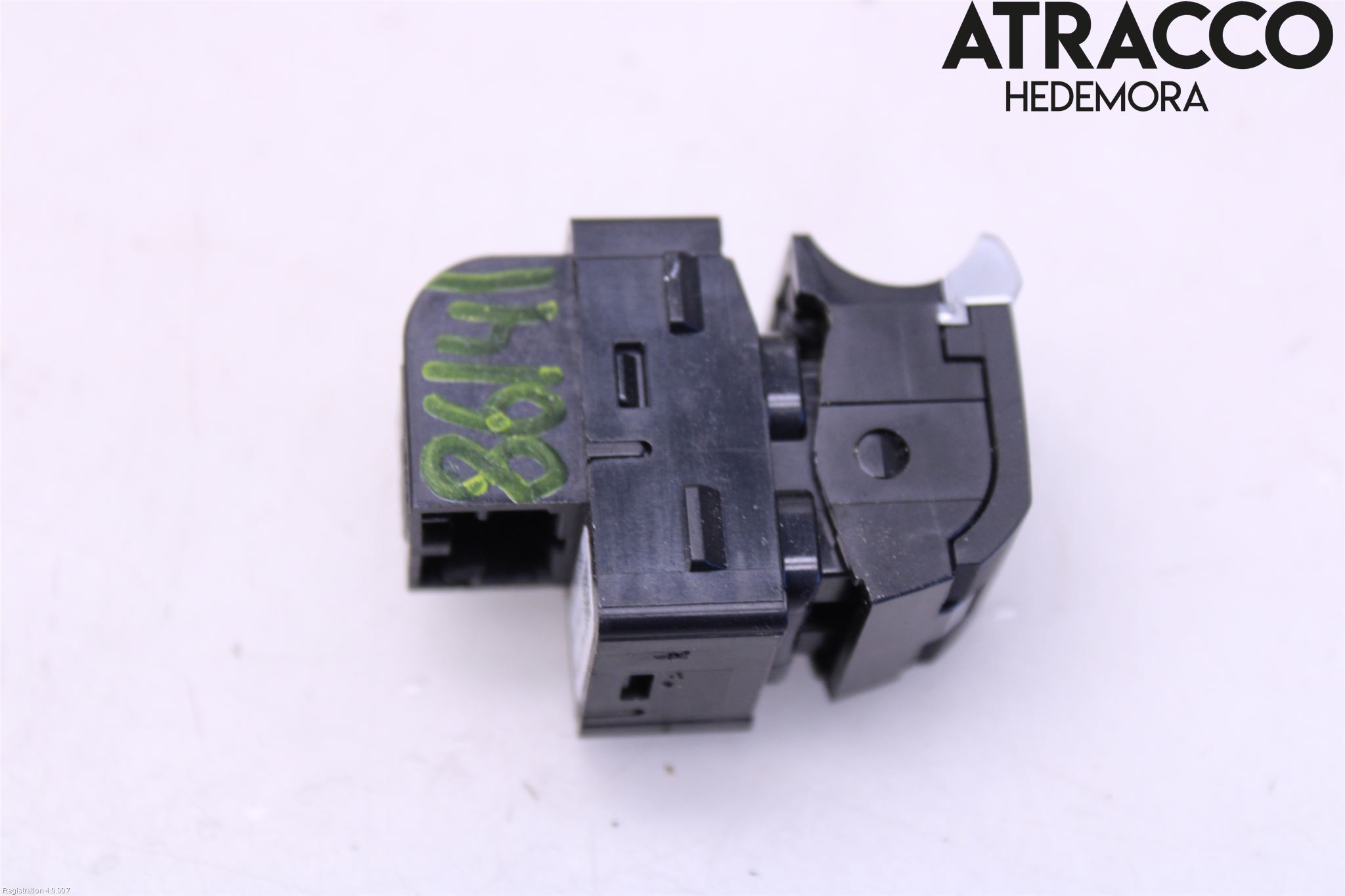 Audi A4/S4 B9 20- Strömställare Elhiss