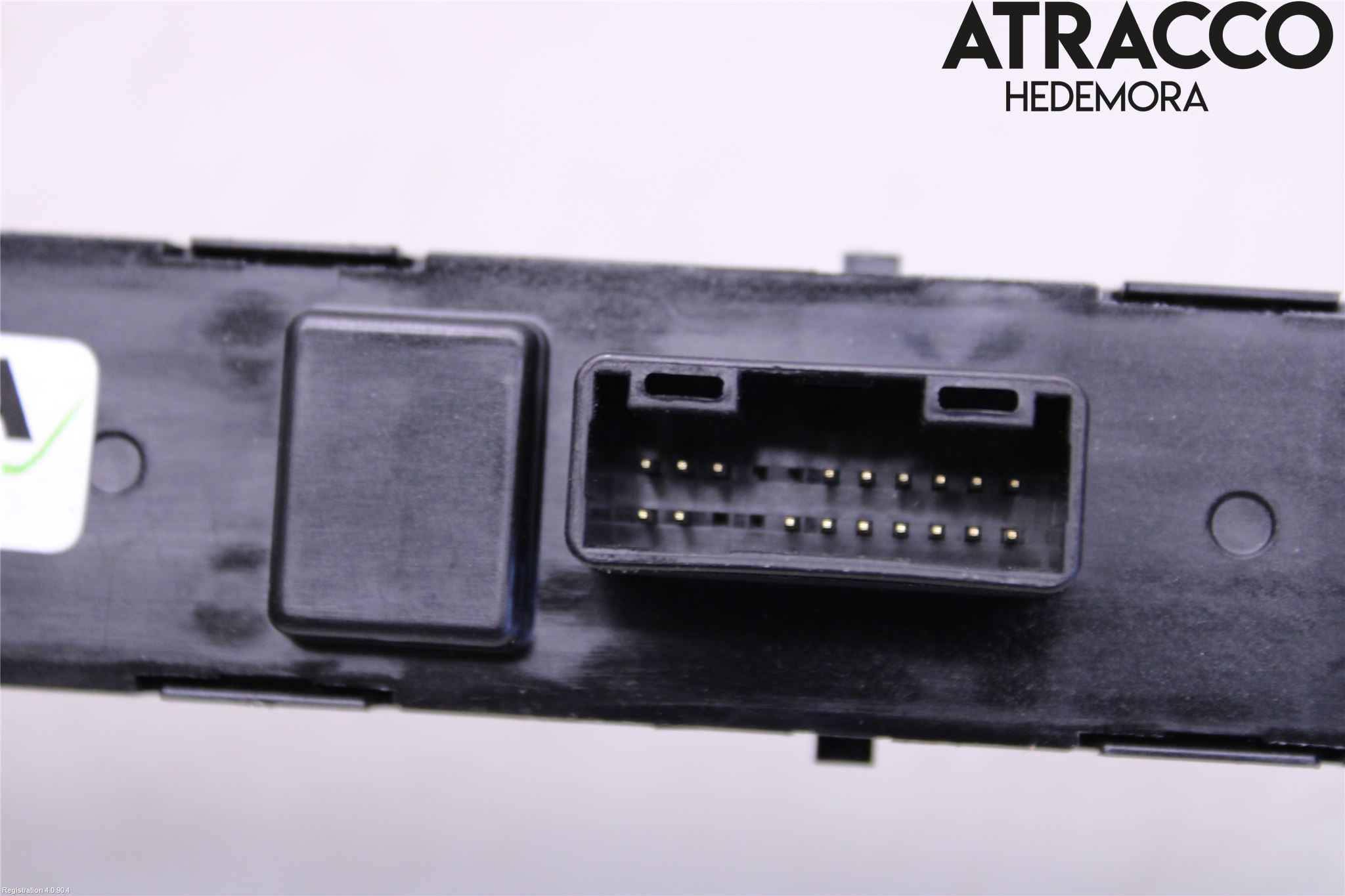 Mitsubishi OUTLANDER 13-21 Strömställare Varnings