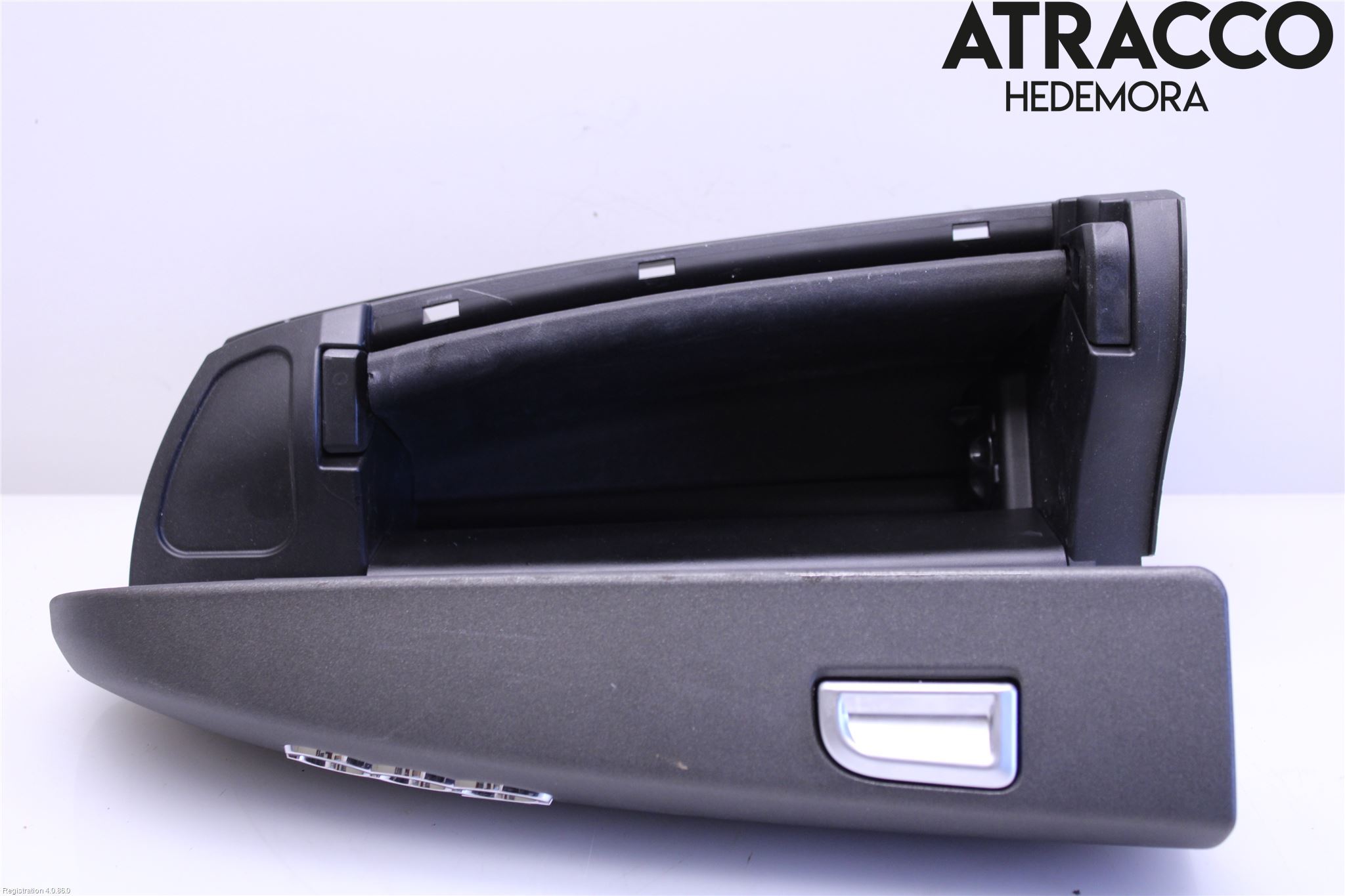 Fiat 500X 15- Handskfack