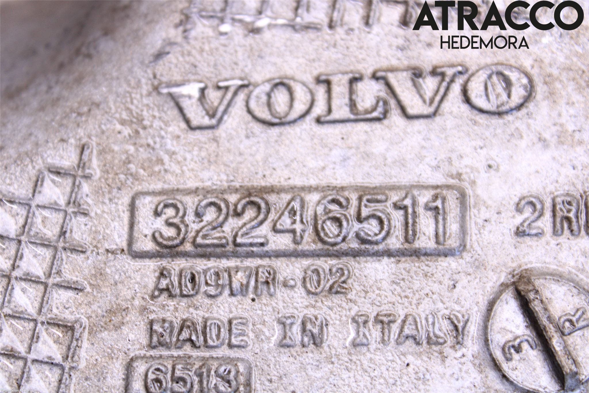 Volvo XC60 18- Bärarm Bak Höger