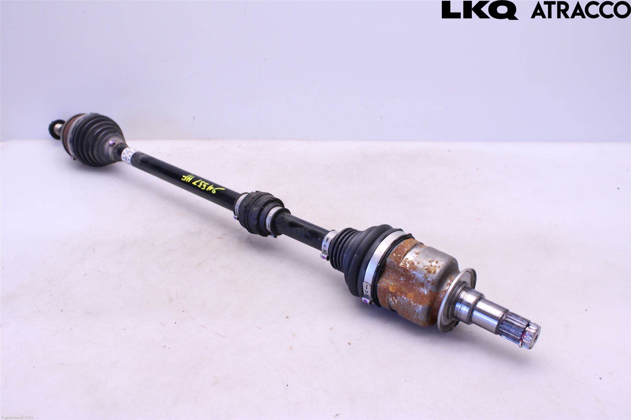 Toyota YARIS CROSS XP21 21- Drivaxel Fram Höger
